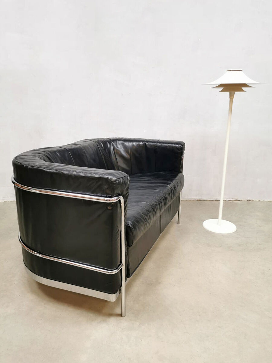 Vintage Italian design sofa loveseat ‘Minimalism’