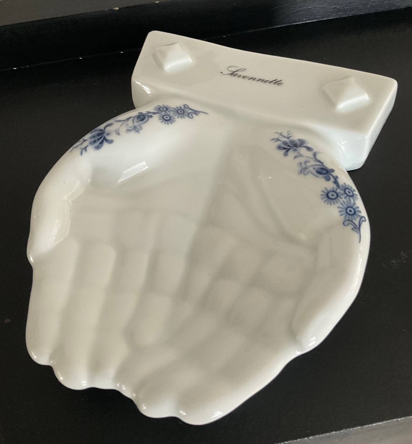 Vintage porcelain hand soap dish