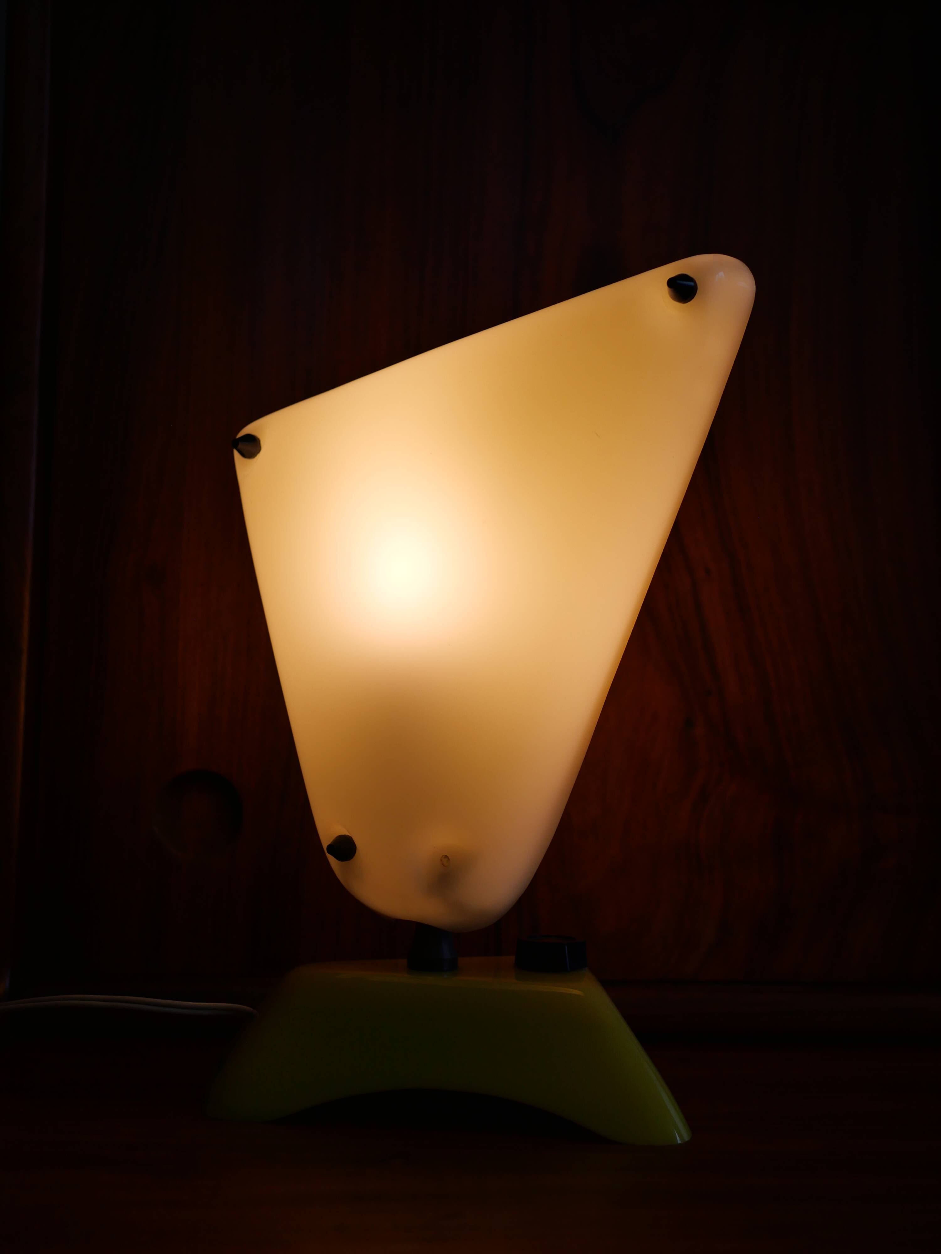 Lampe en plexiglas 1950