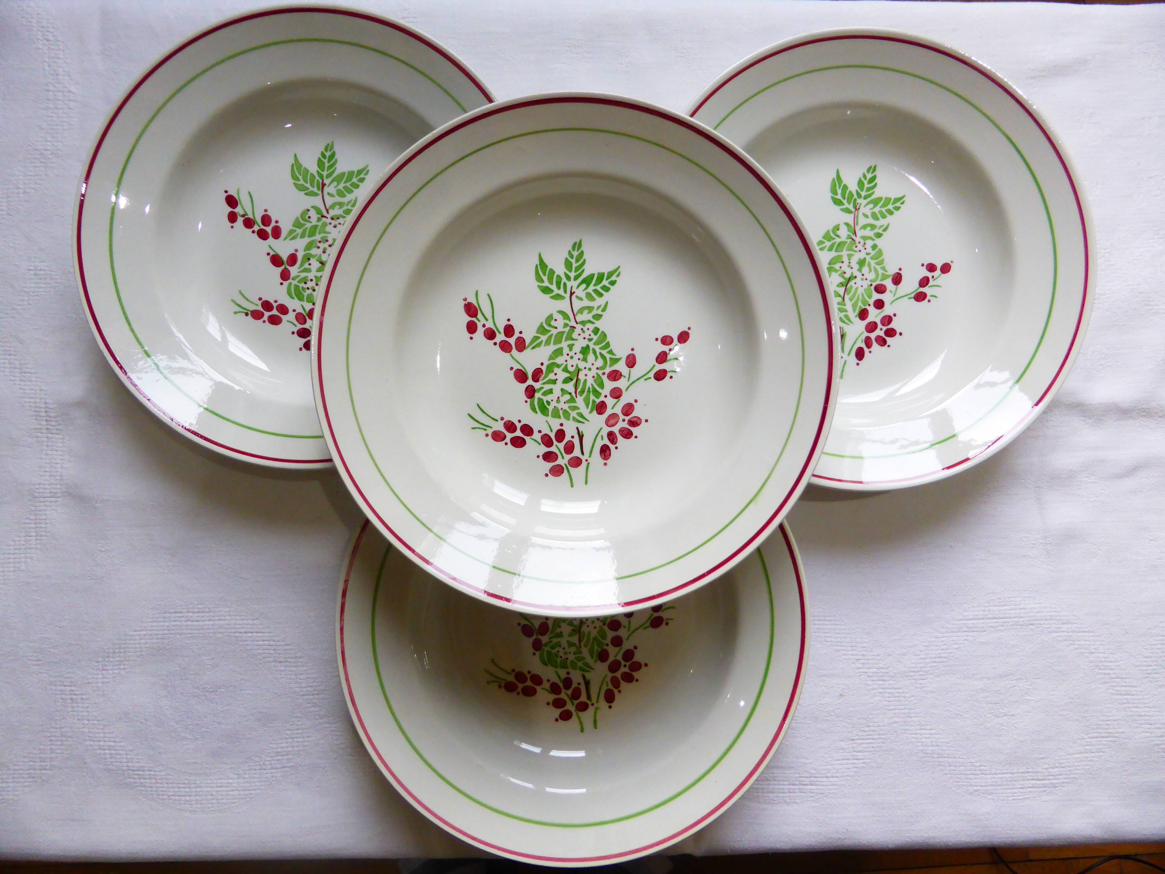 Set of 4 deep plates 2010108