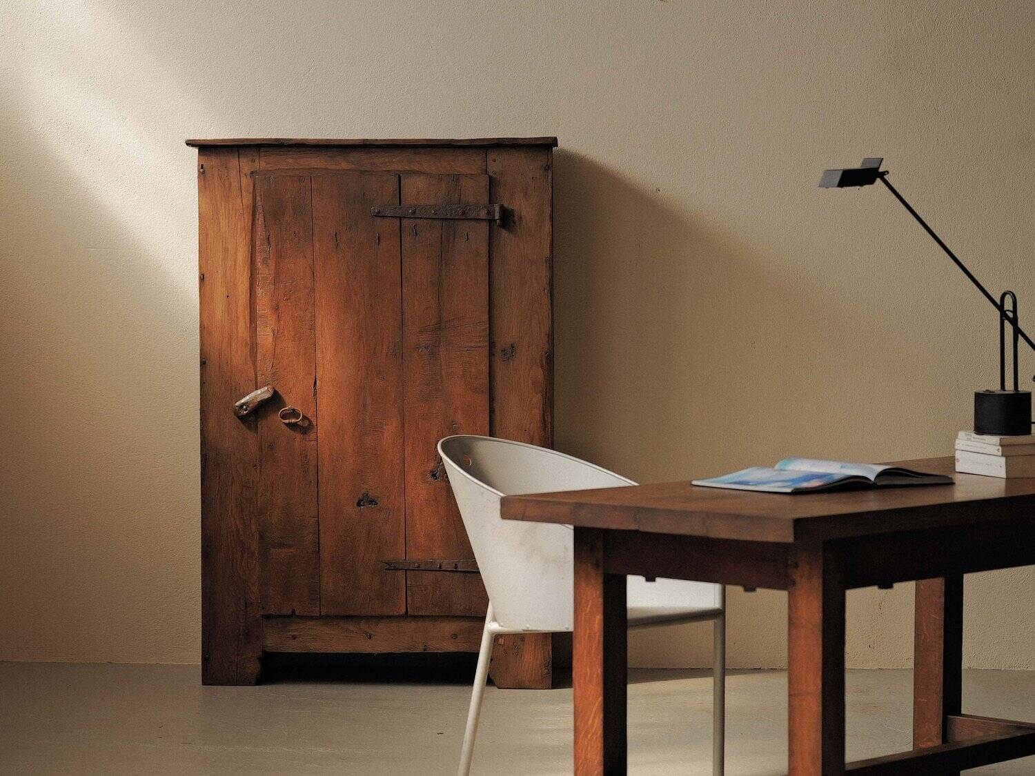 Oak furniture, folk art, Cévennes, 19th century