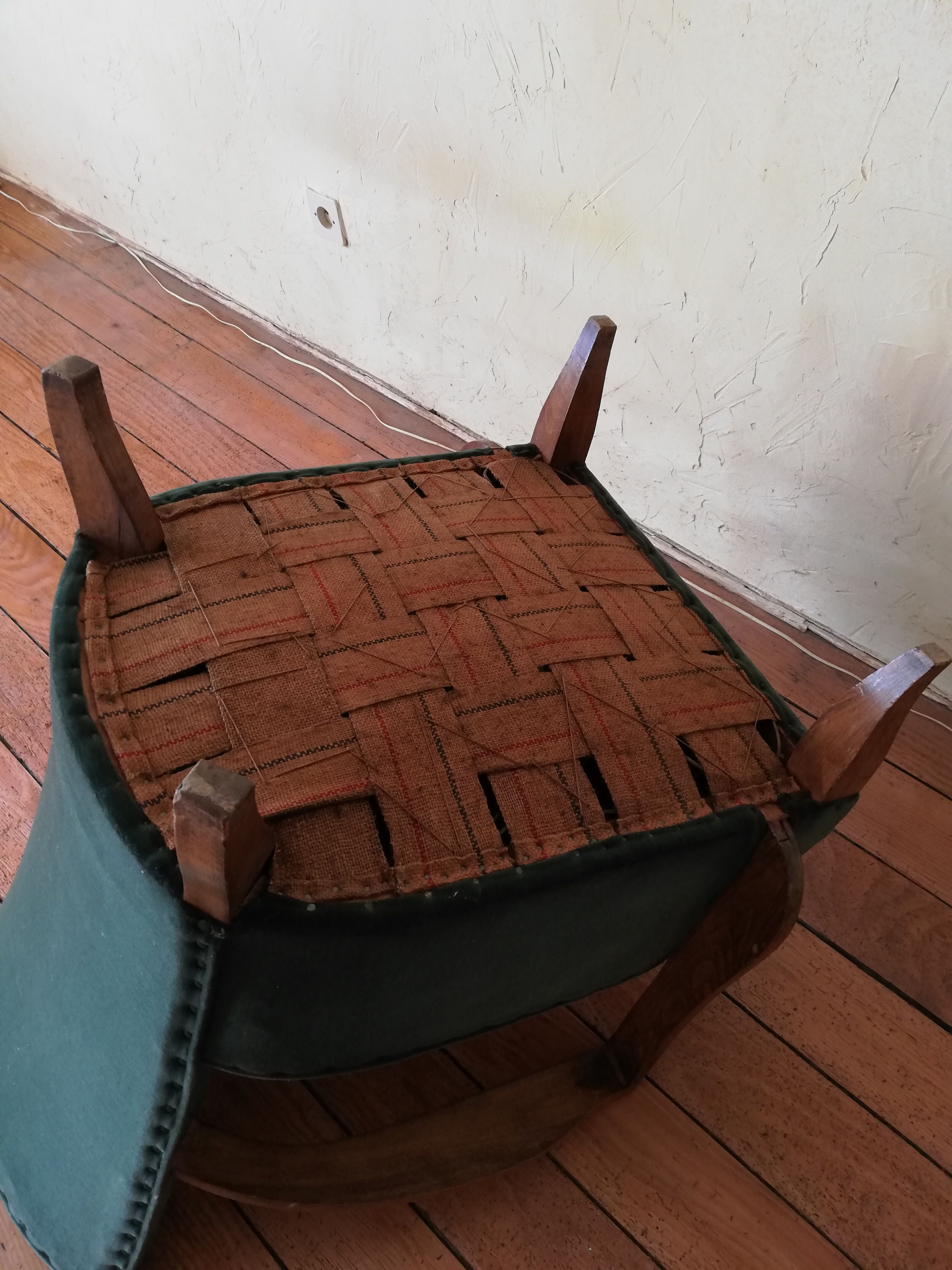 Fauteuil des années 50 velours vert
