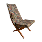 Upholstered recliner chair