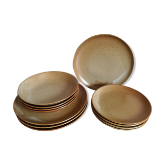 Service plates for 4 sandstone village NOC France