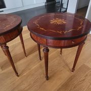 2 petites tables marquerie acajou