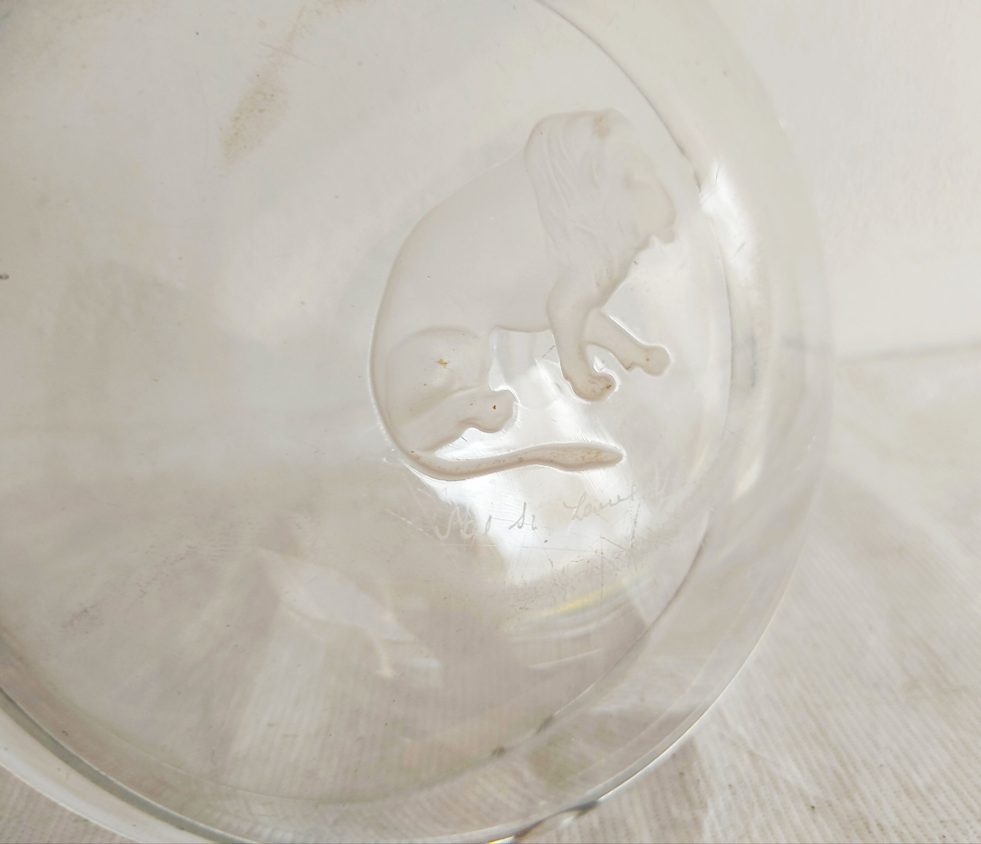 Crystal lion ashtray Val Saint Lambert