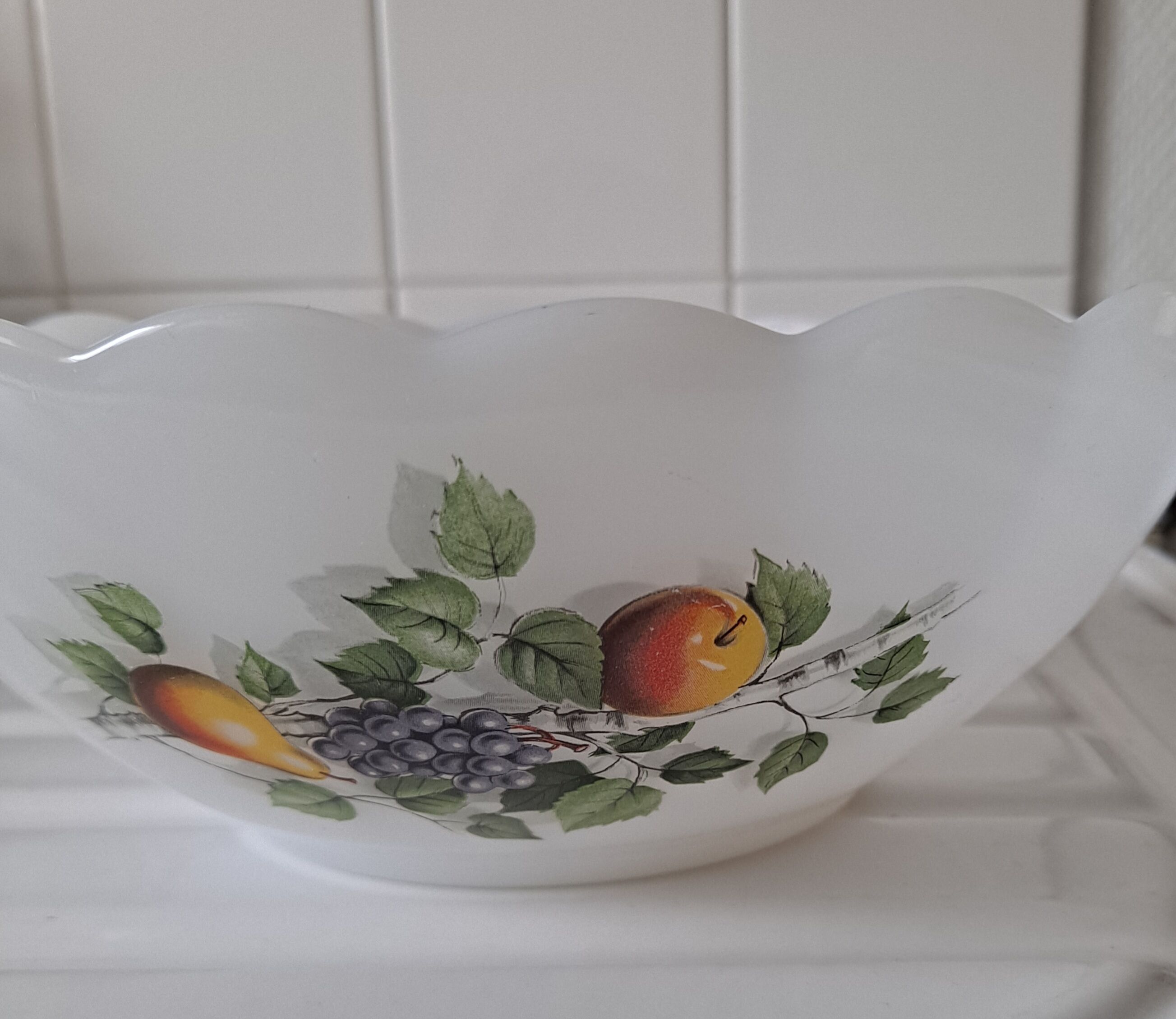 Salad bowl Arcopal decoration fruits