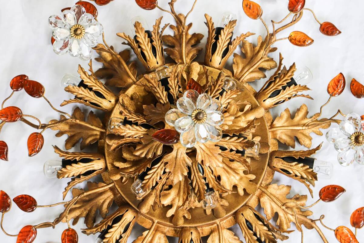 Maison Baguès ceiling light in crystal and gilded iron, 15 lights.