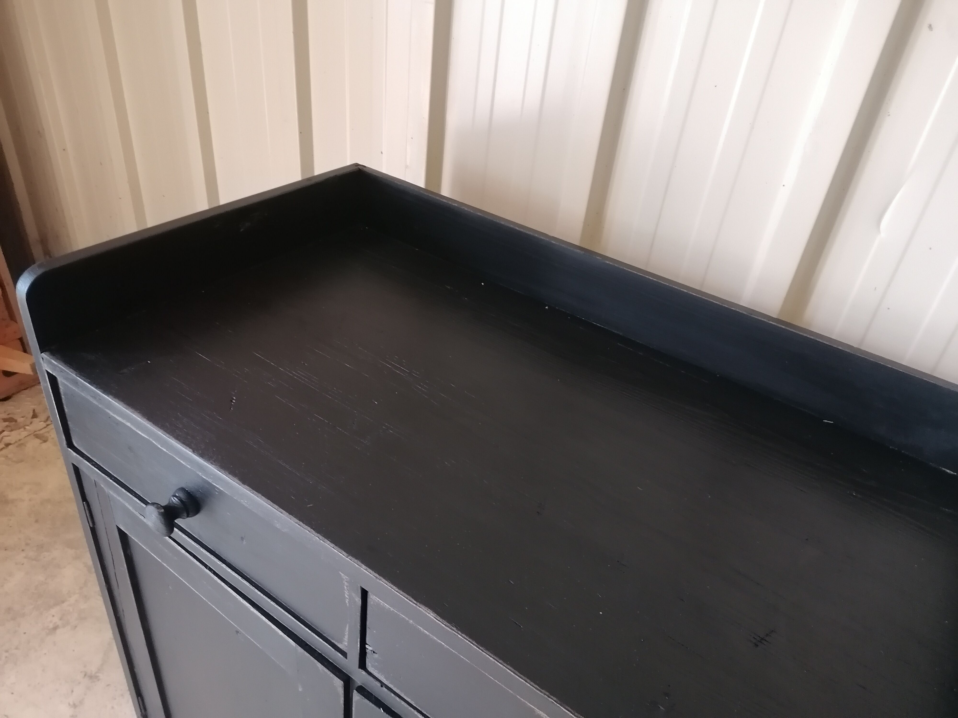 Low wooden entrance furniture