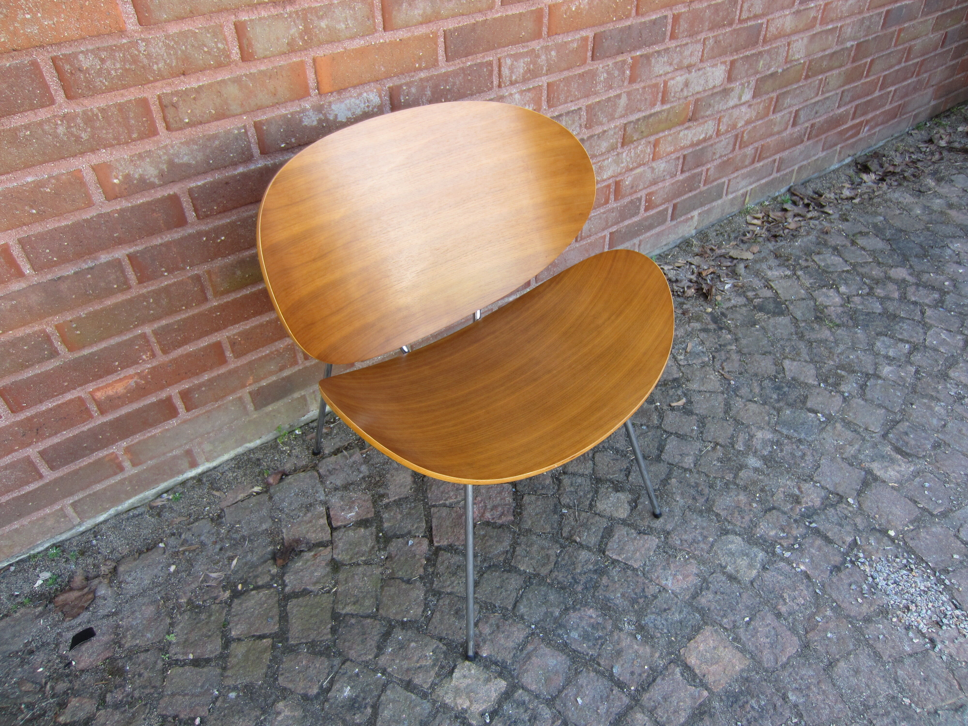 Scandinavian thermoformed wooden chair