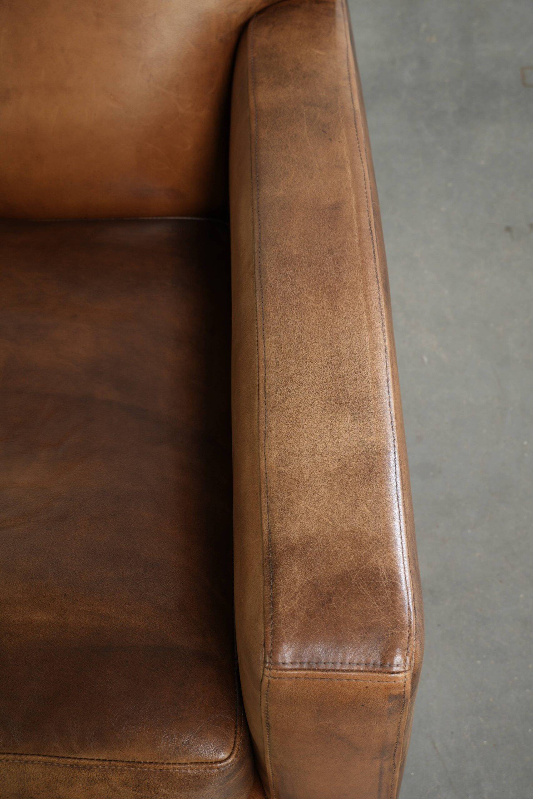 Sleekly designed sheepskin design armchair with a great appearance