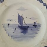 Large antique dish with sailboat decoration – signed A. Lebacqz & M. Bouchart