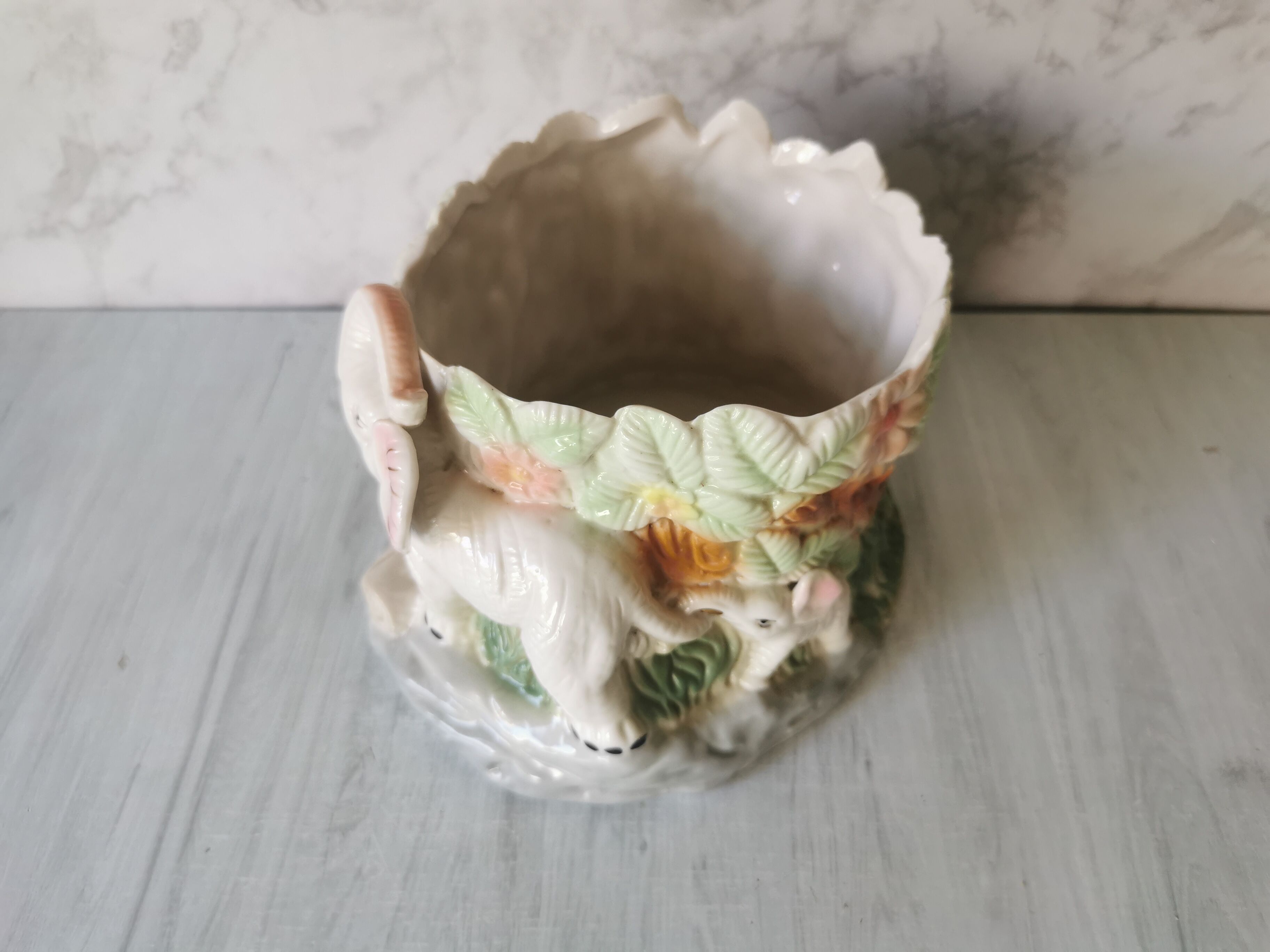 Decorative pot cover Elephants