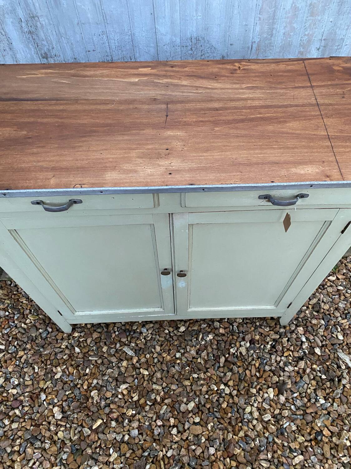 Buffet parisien vert vintage