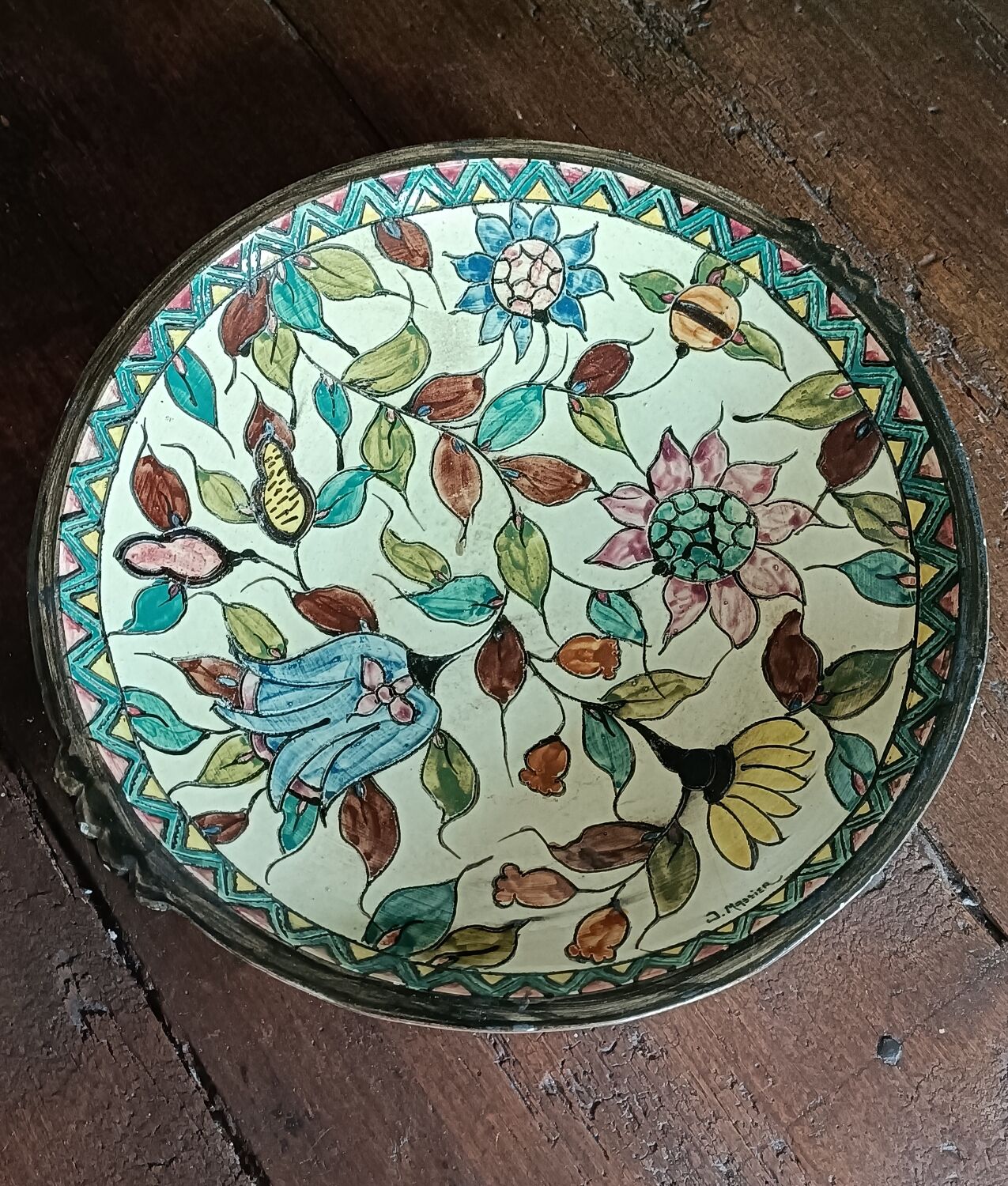 Vallauris dish signed Jérôme Massier