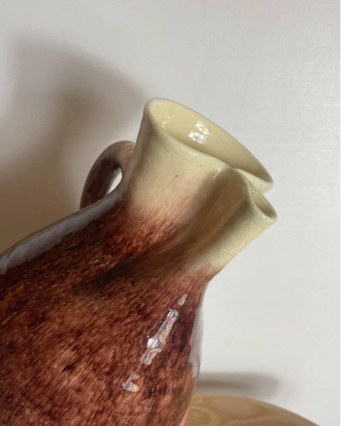 Ancient ceramic vase from Accolay