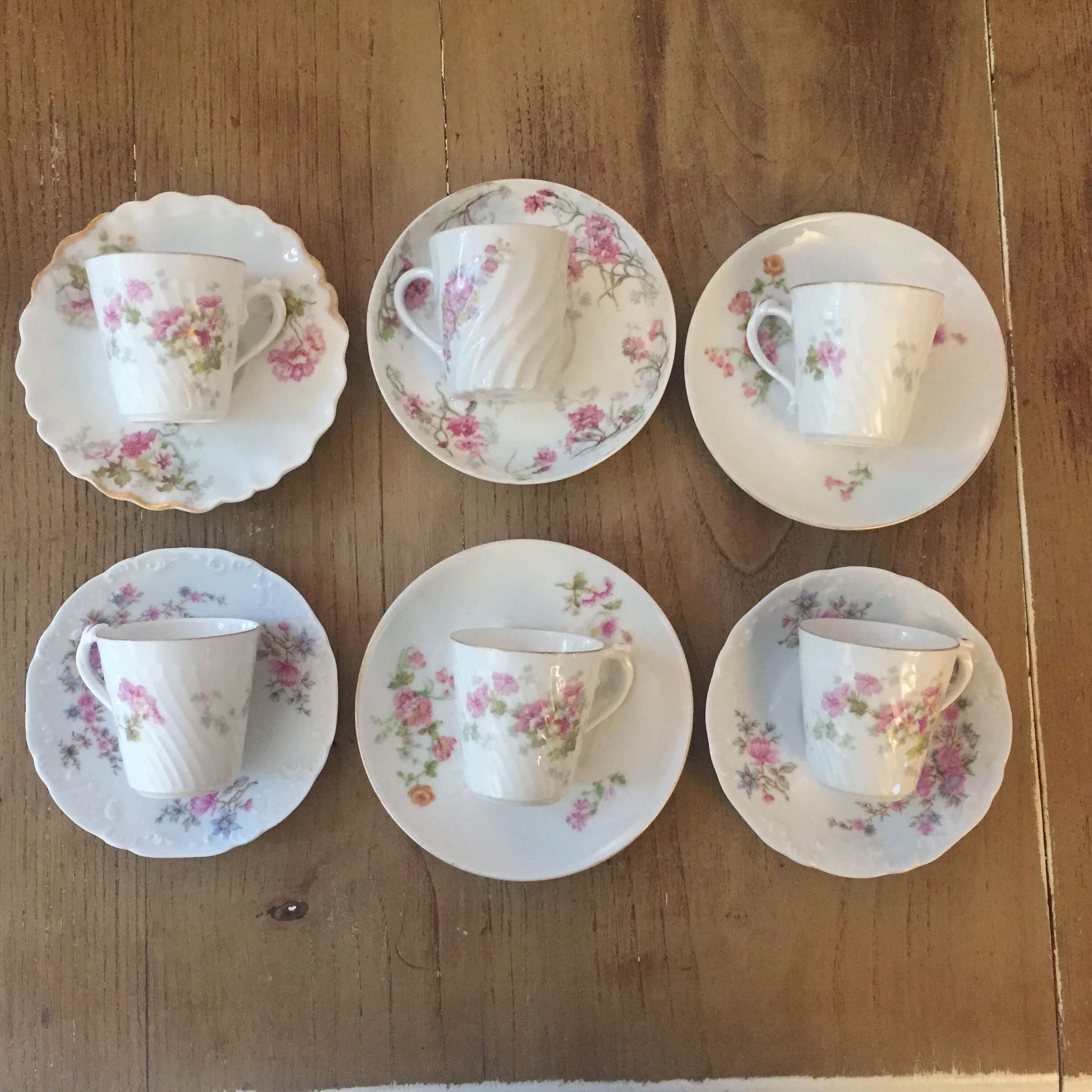 6 old striated porcelain coffee cups