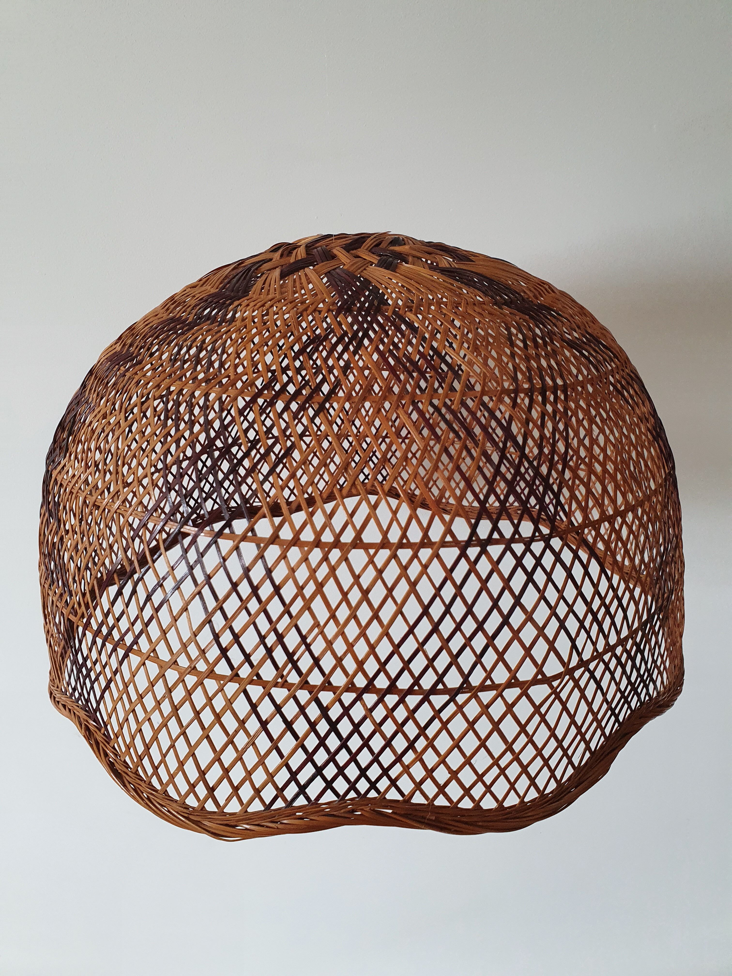 Lampshade wicker flower