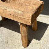 Side table in blond teak openwork tray
