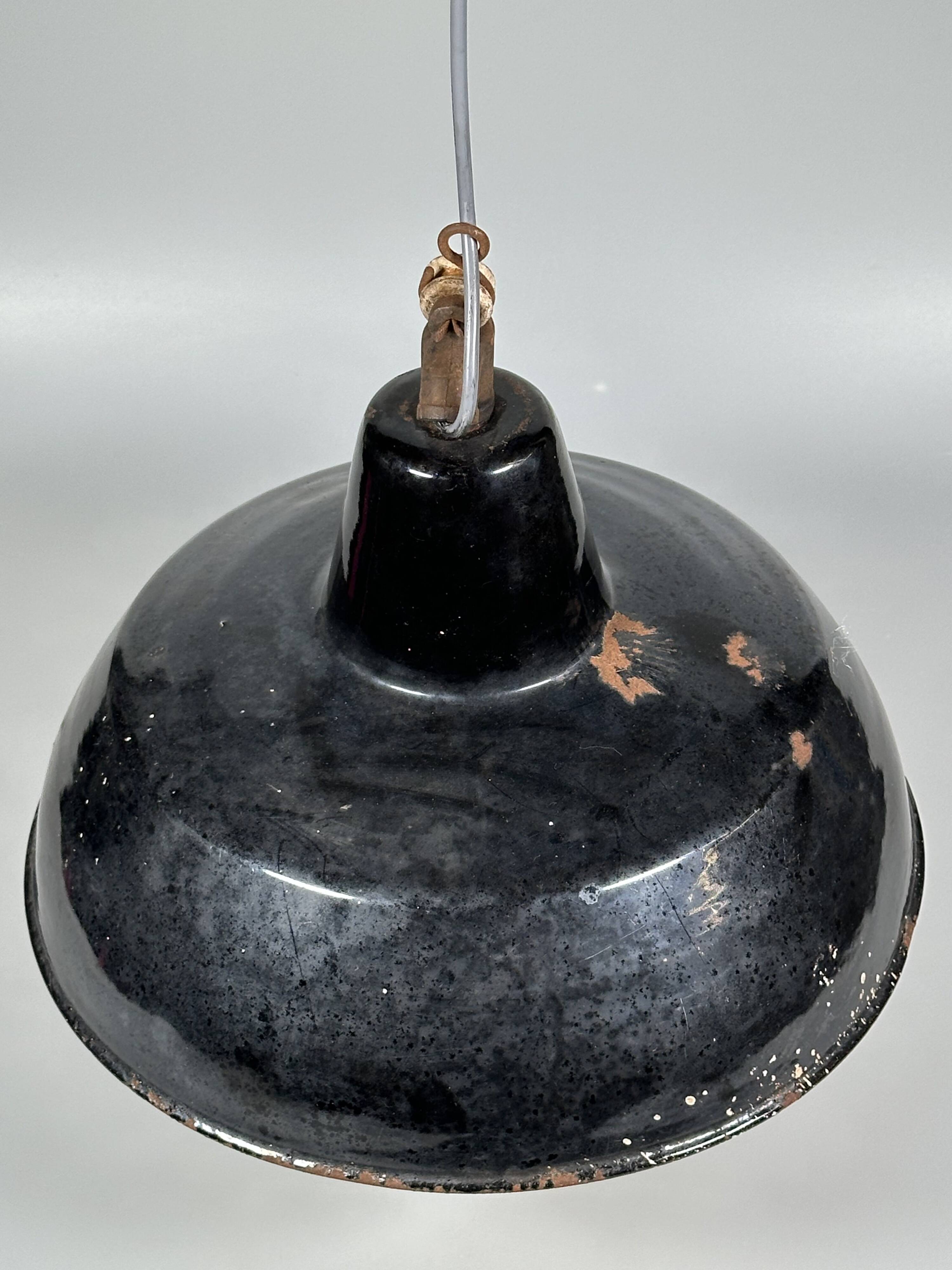 1930s/1940s Ceiling Lamp Industrial Lamp Enamel Loft Metal Bauhaus Design