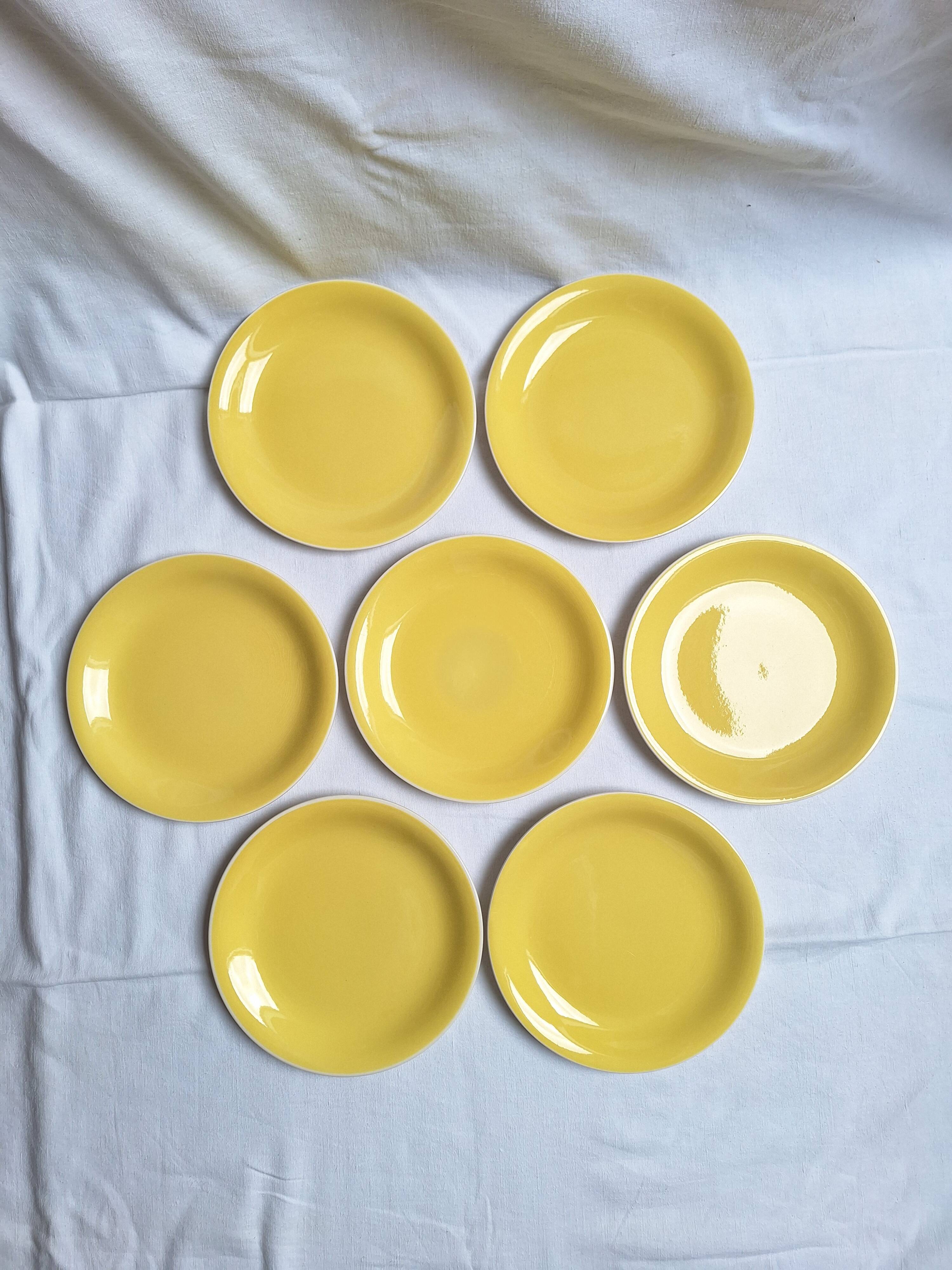 Villeroy & Boch yellow dinner plates