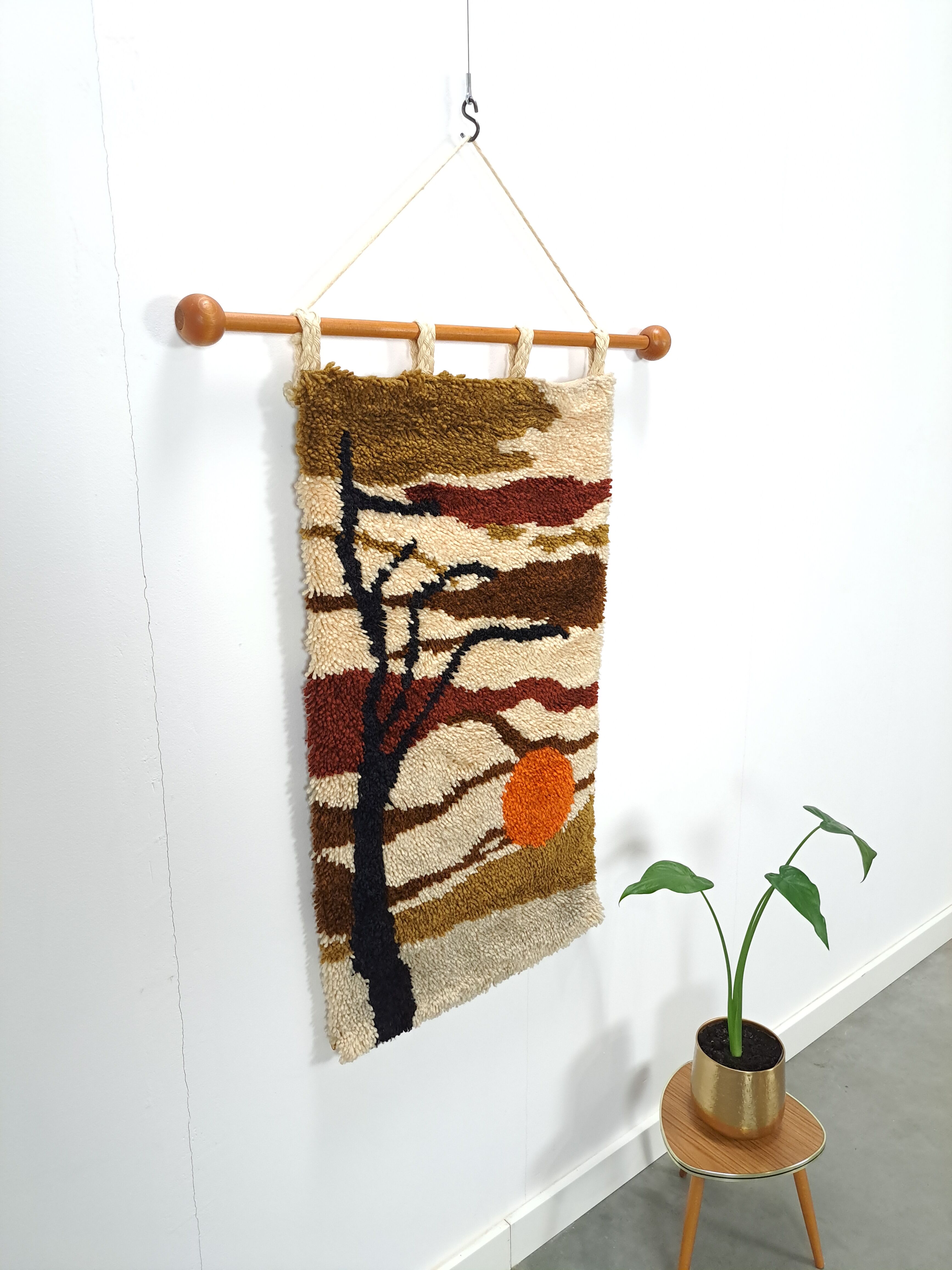 Wall hanging tree vintage