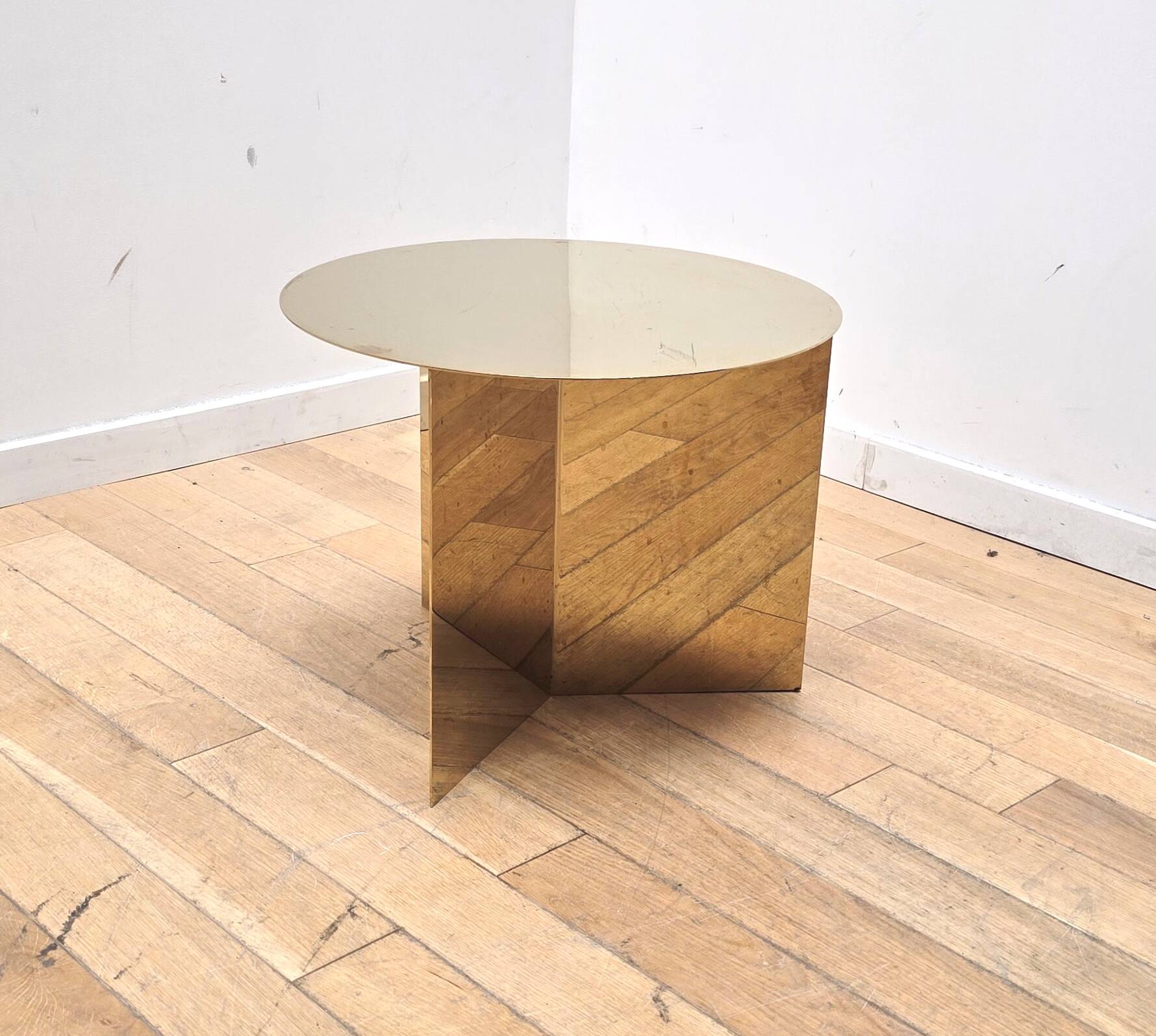 Table Slit, Hay