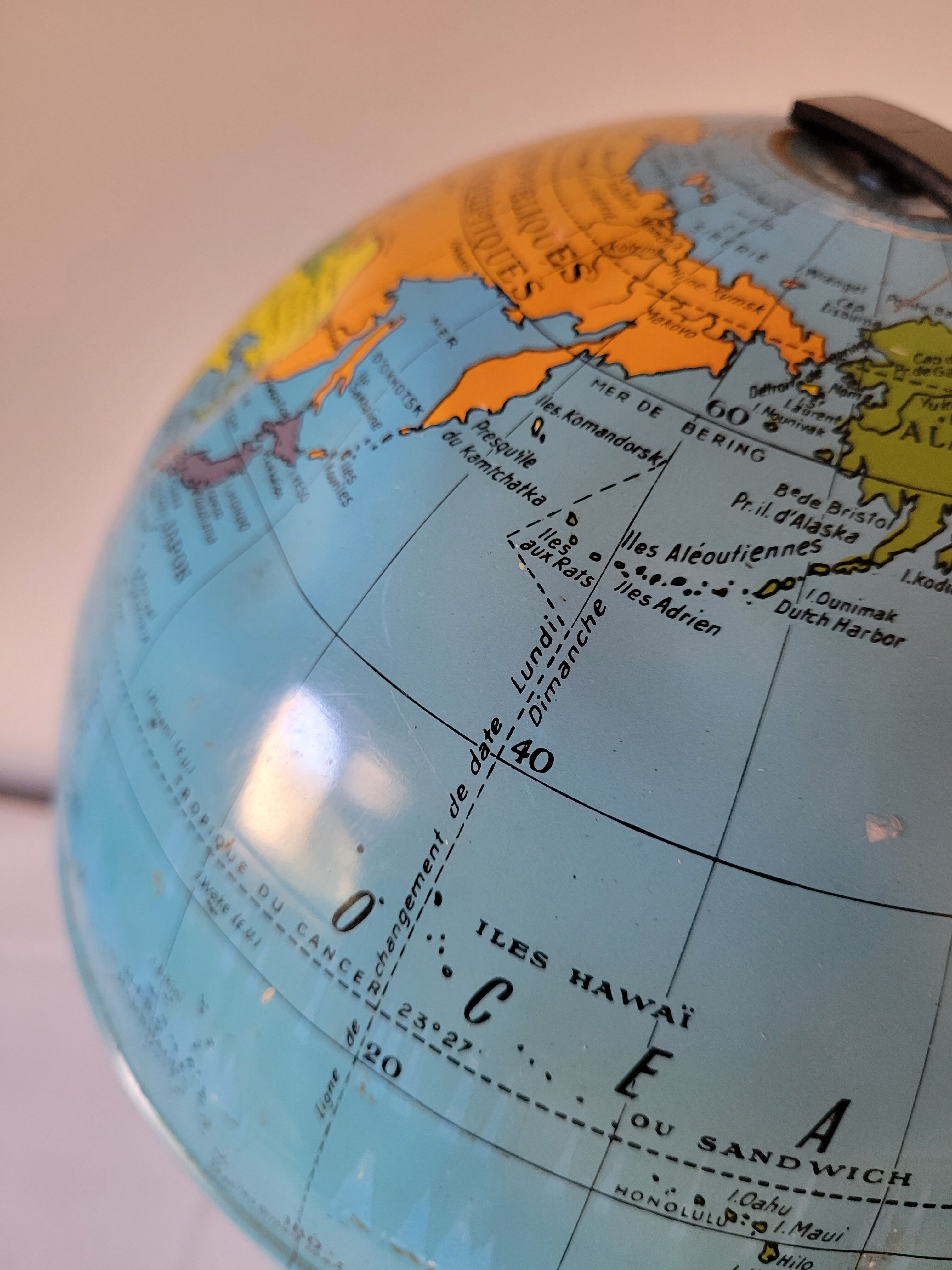 Globe metal maps Taride