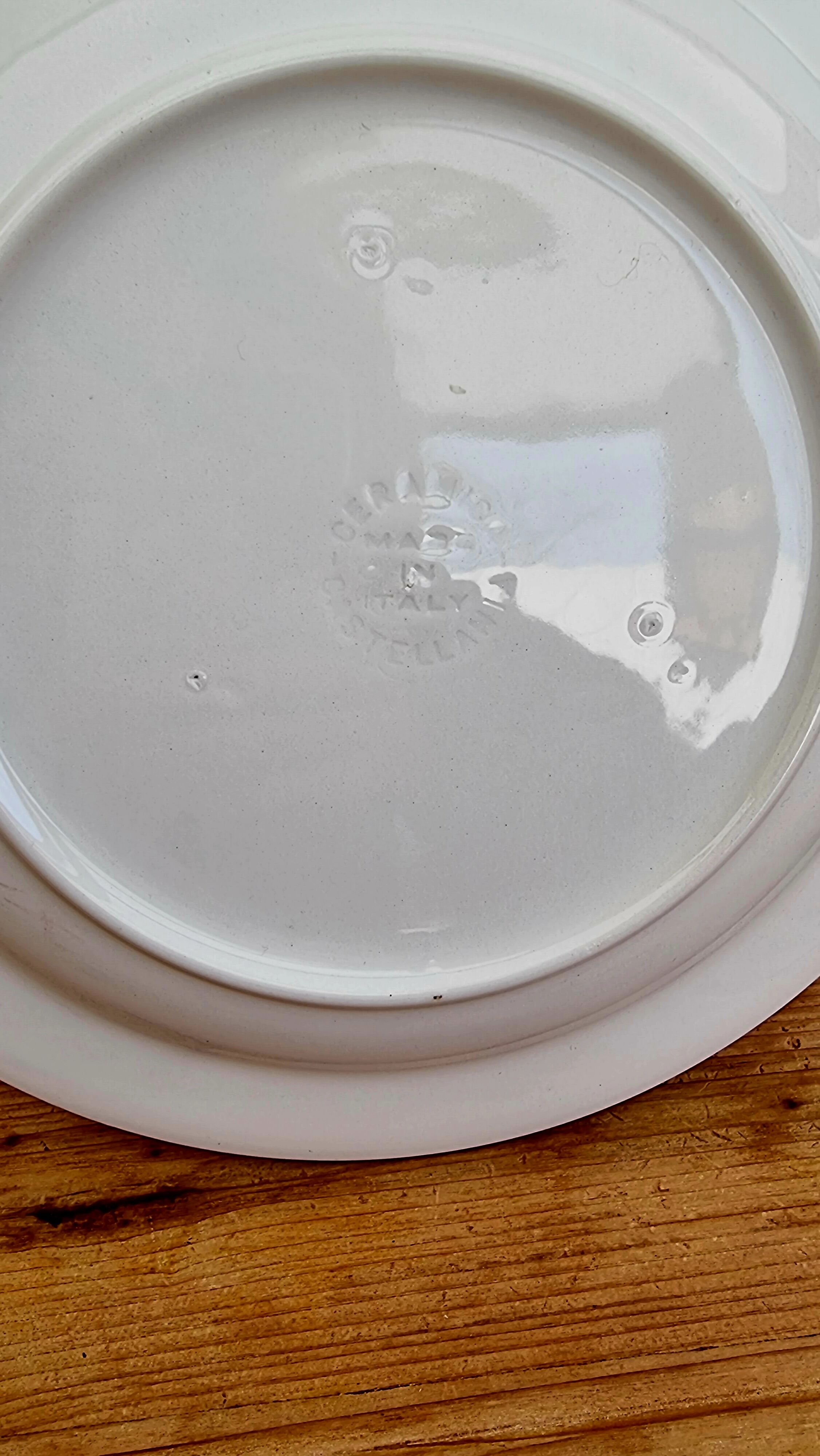 Set of 4 vintage Italian flat plates