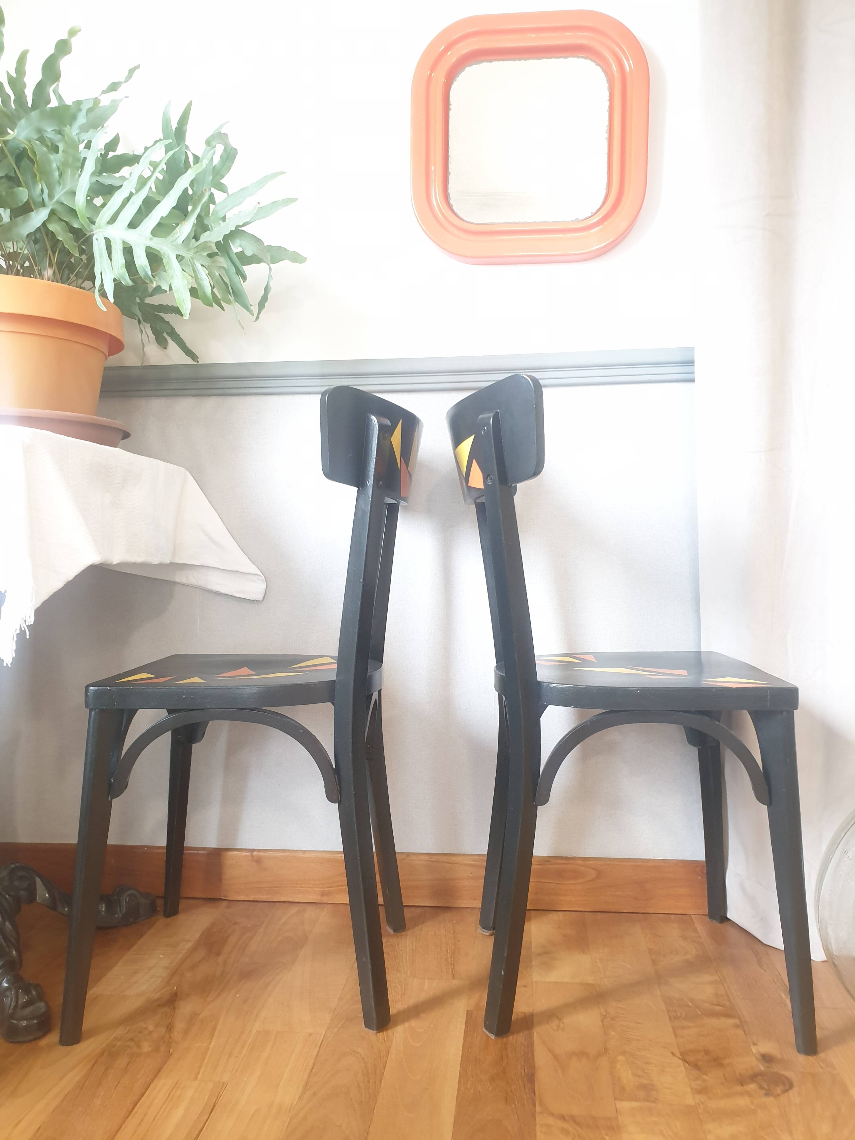 2 bistro chairs Pop