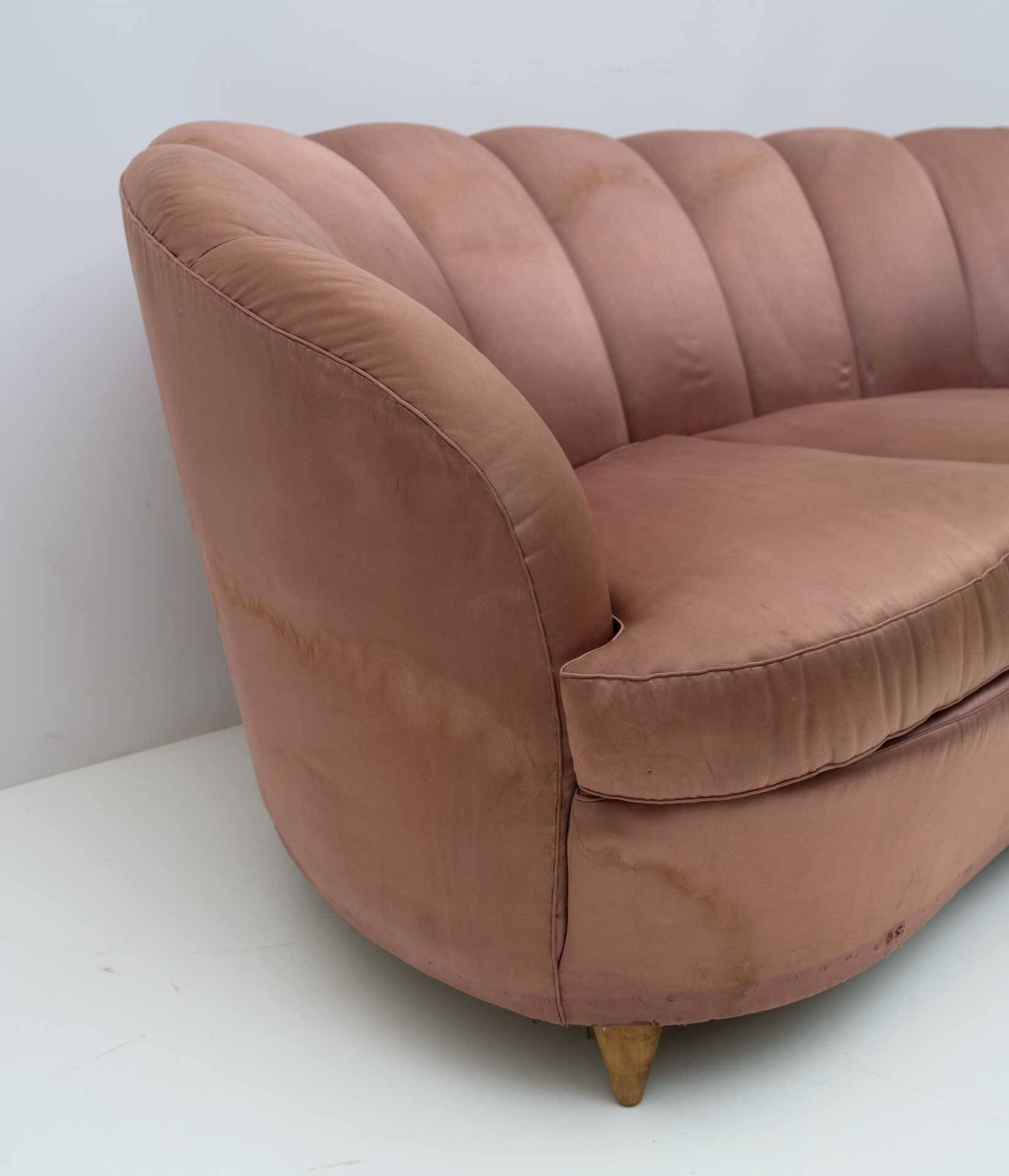 Gio Ponti Mid-Century Modern Rare Italian Curved Sofa "Casa E Giardino" 30