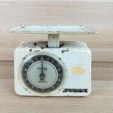 Stube metal scale