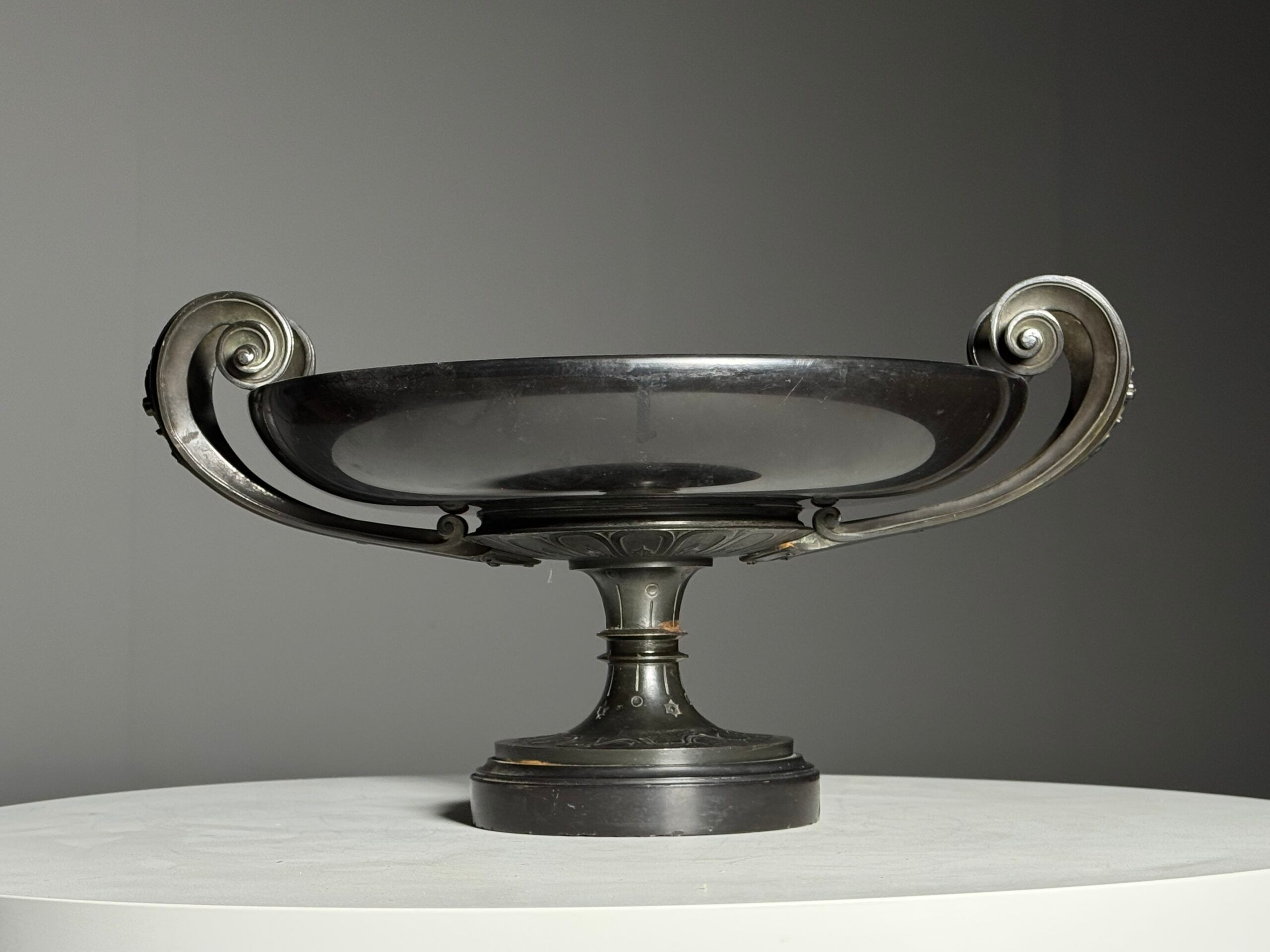 Tazza en bronze du 19ème siècle