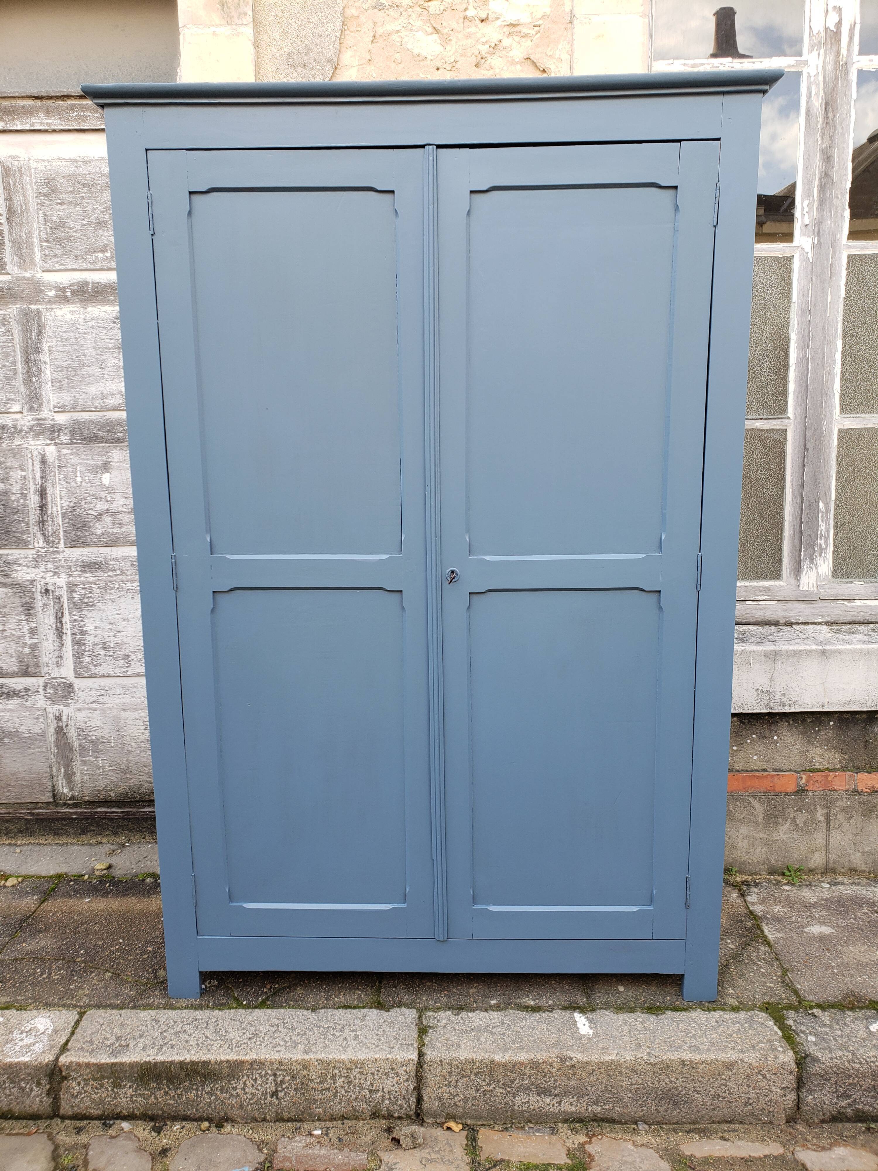 Parisian wardrobe large model