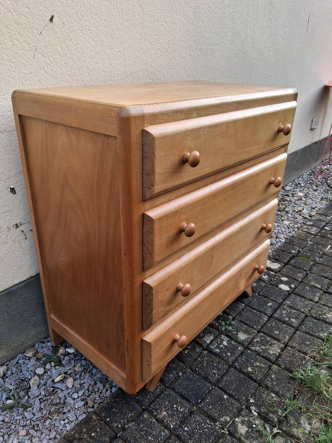 Vintage chest of drawers