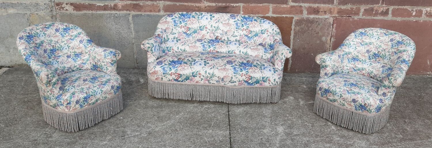 Toad armchair