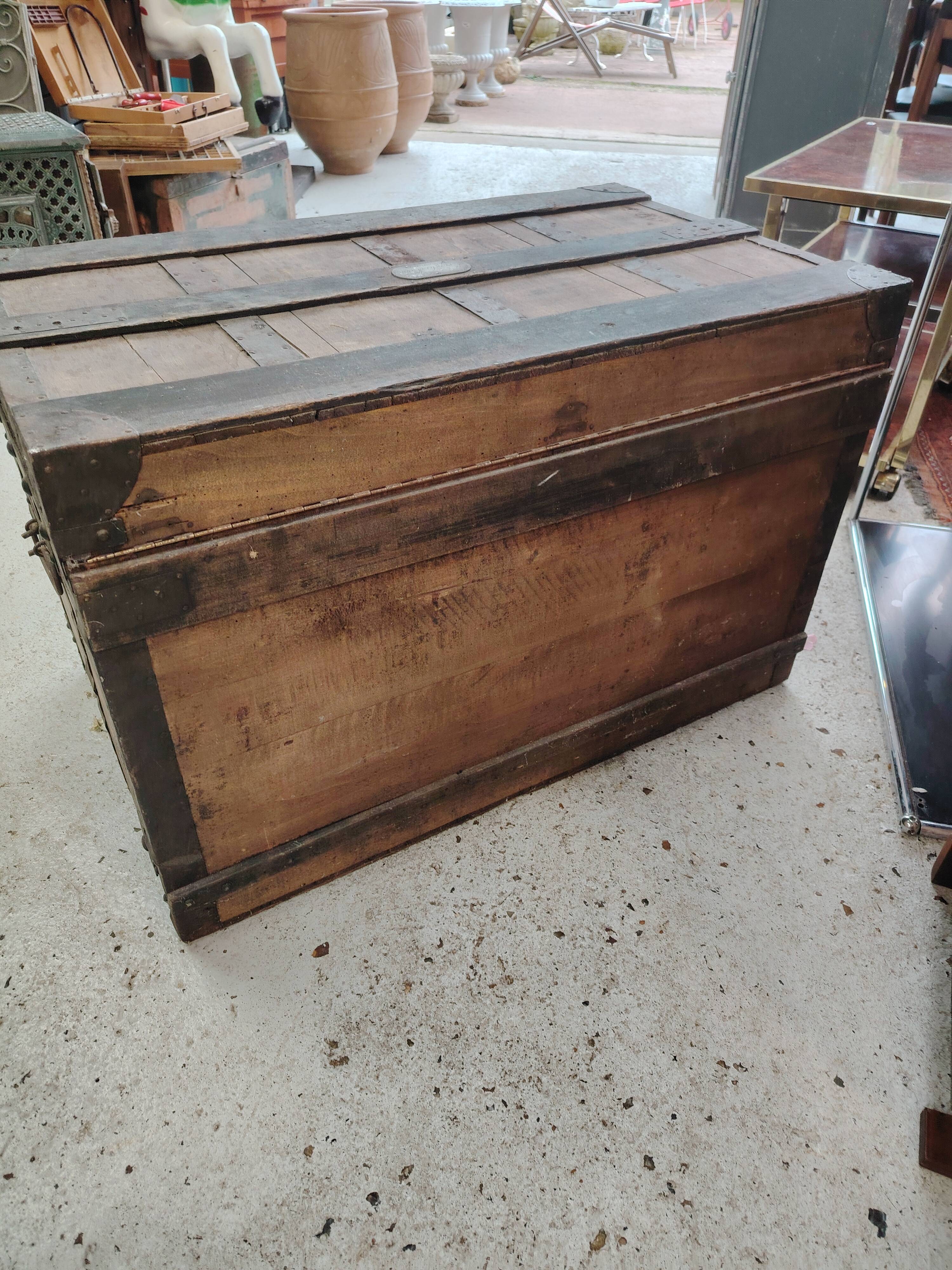 Large Vintage Travel Trunk - Locksmith Léopold Habert – 1920
