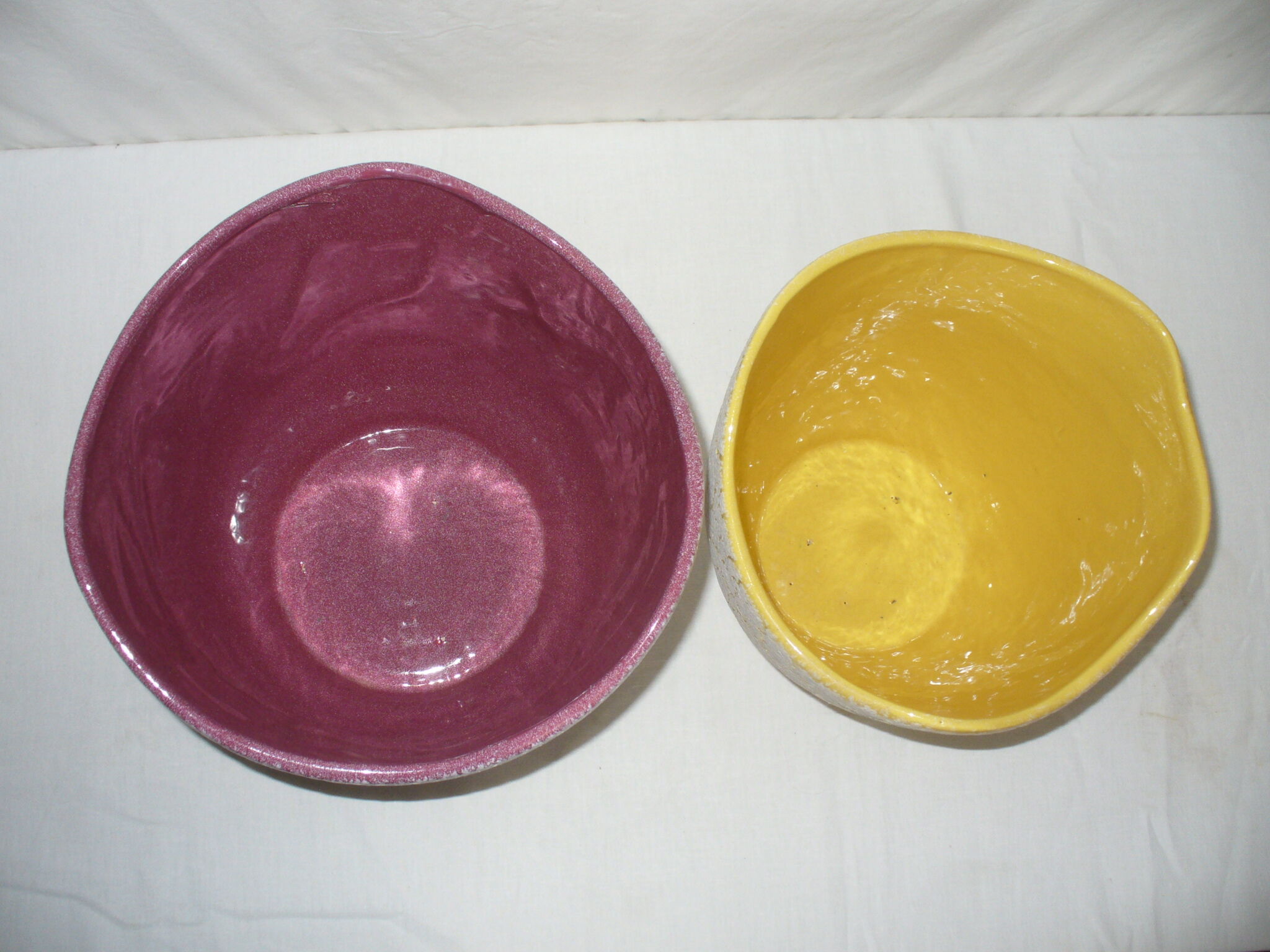 Pair of 50s pot-hide-and-seek