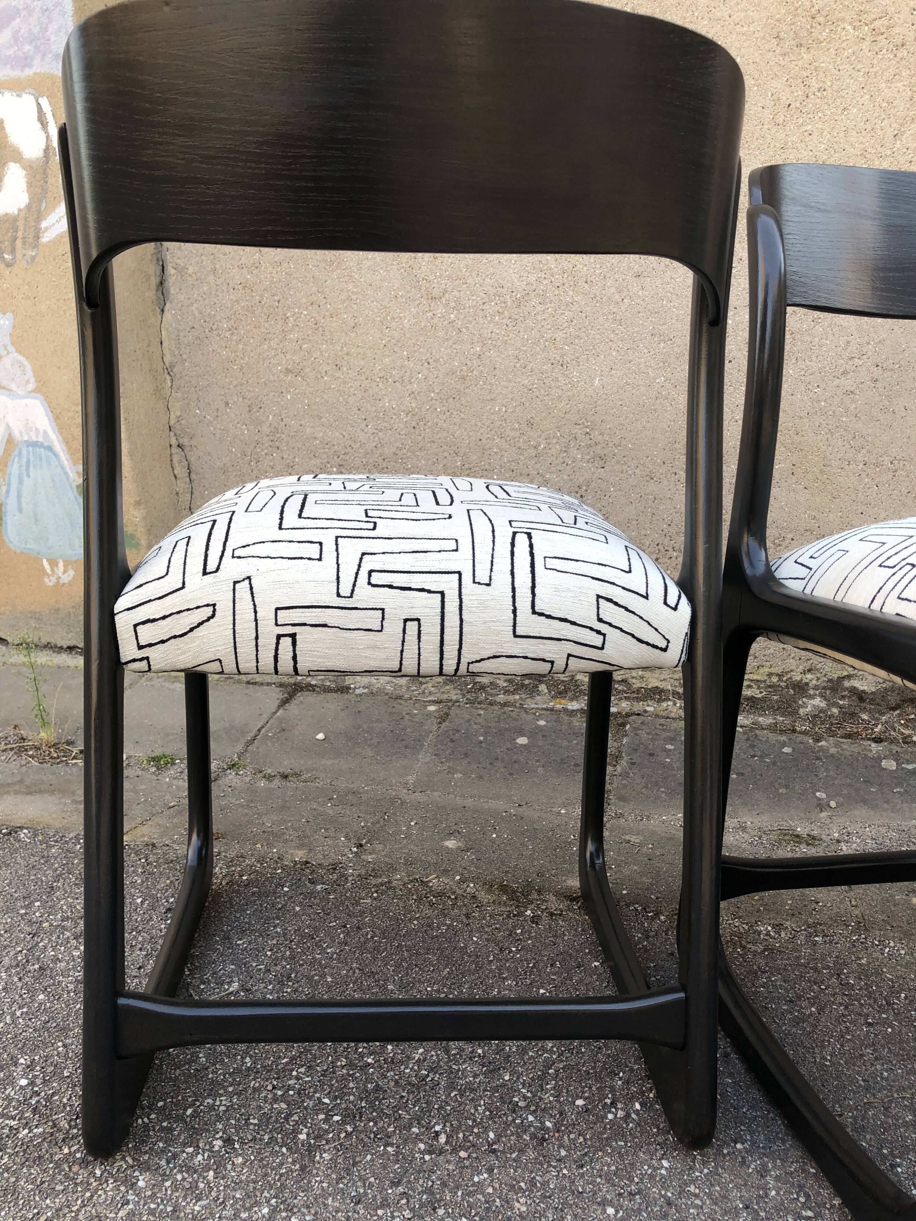 4 chaises Baumann Traîneau