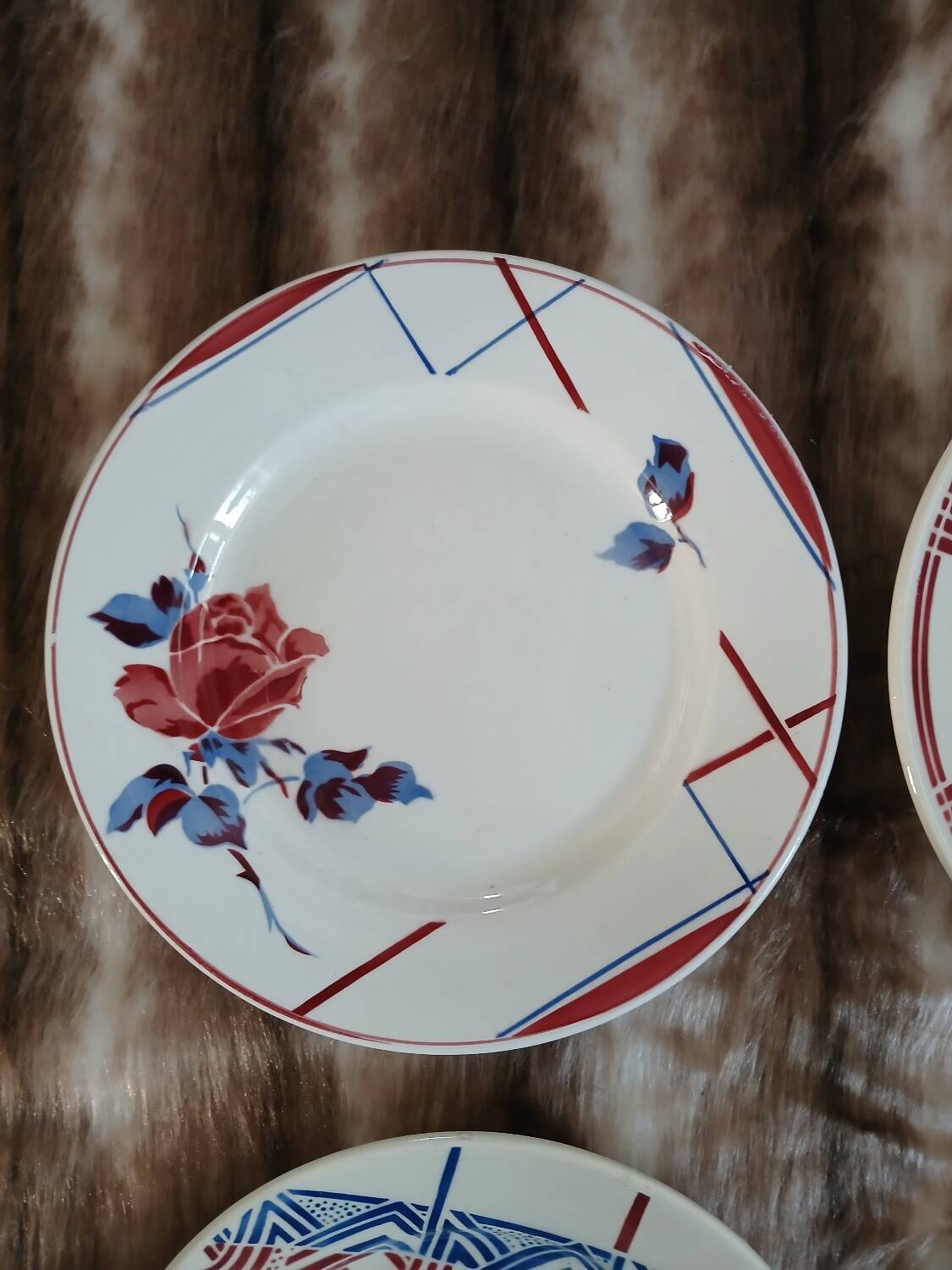 8 mismatched antique dinner plates