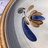 Service of flat plates Boch Keramis La Louvière Belgium for 19 settings.