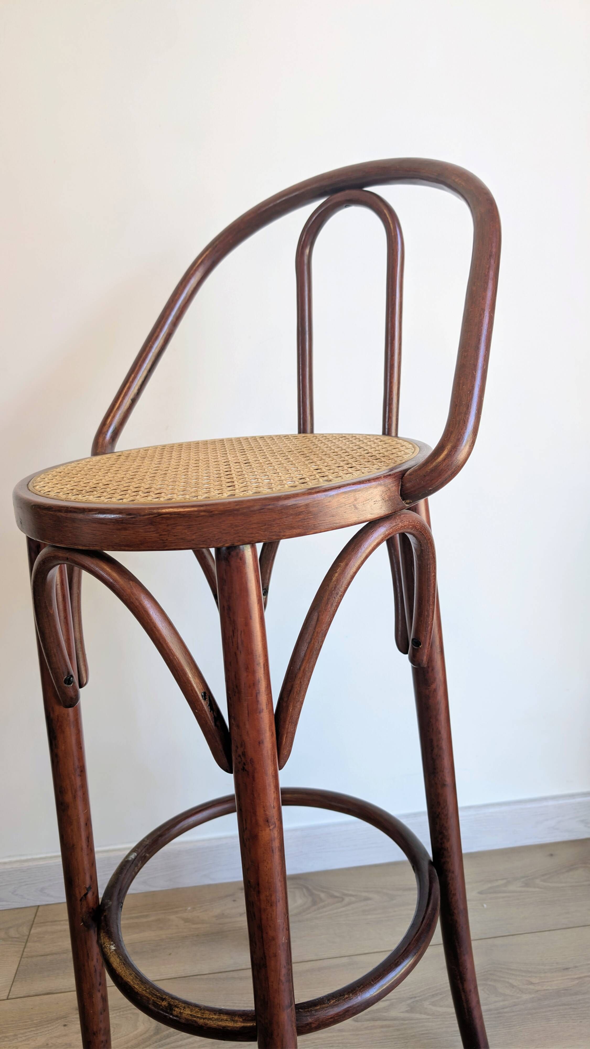Bistro bar chair in curved wood and cane in Thonet style