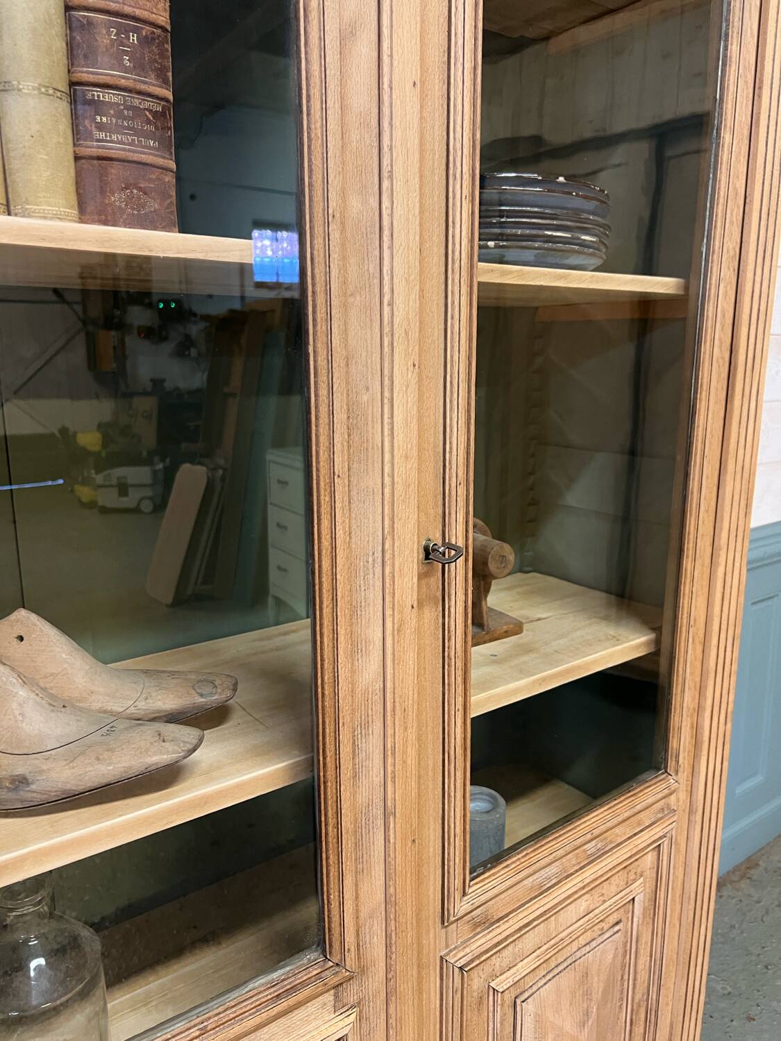 Antique Napoleon III raw display case