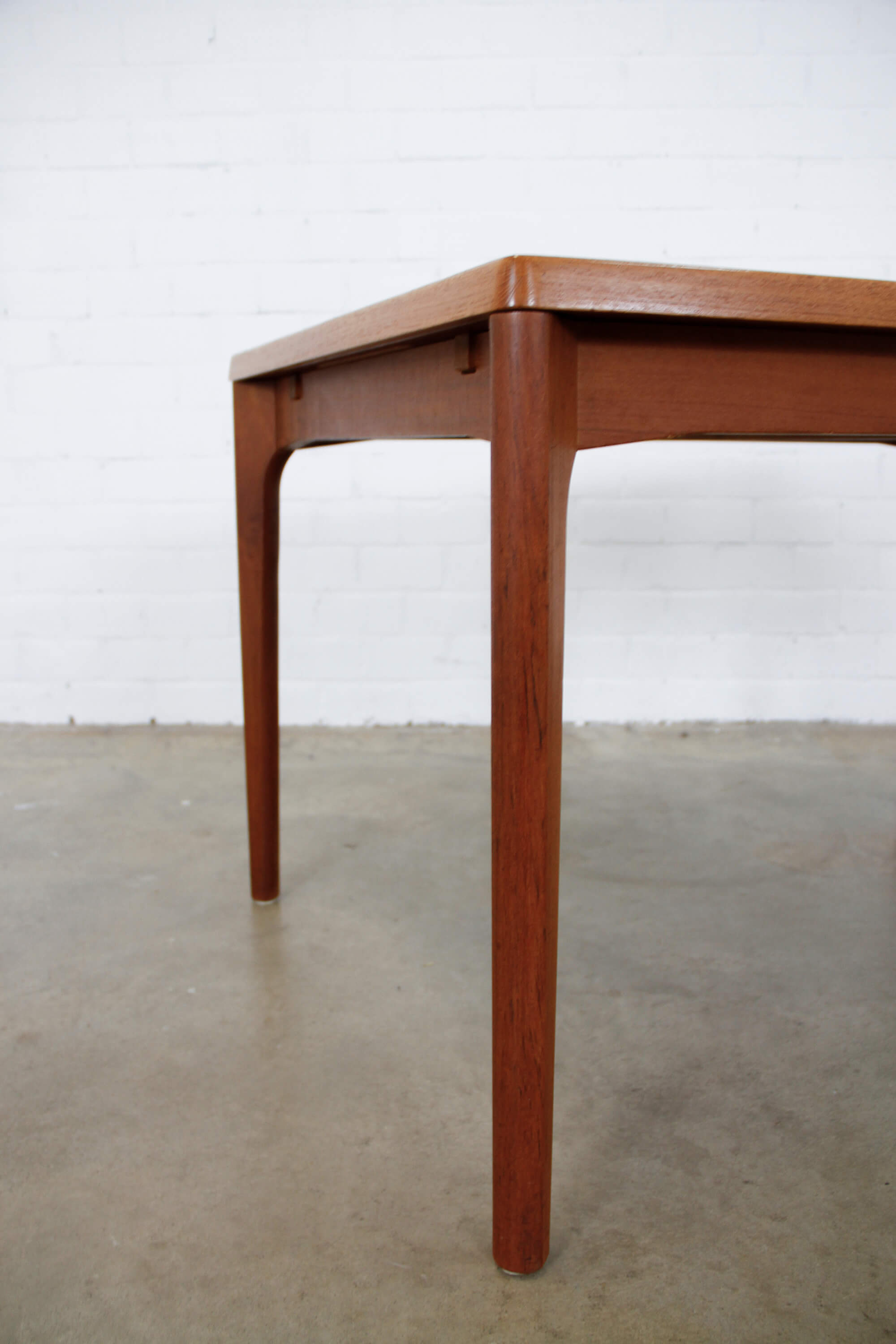 Extendable table by Henning Kjærnulf for Vejle Stolefabrik
