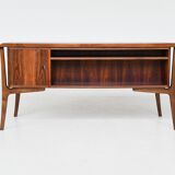 Svend Aage Madsen writing desk in rosewood H.P. Hansen Denmark 1960