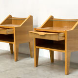 Deux tables de nuit italiennes