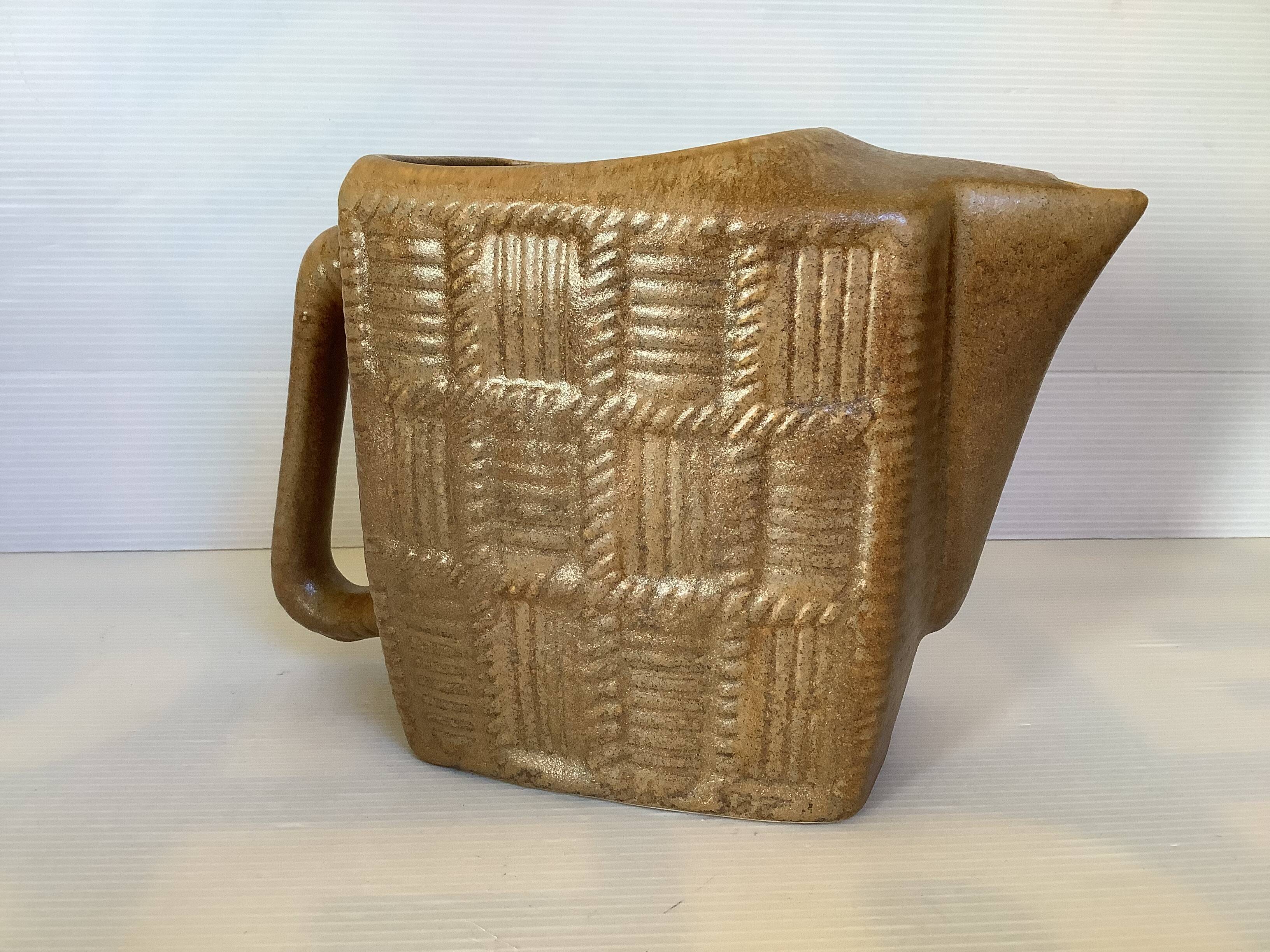 Imitation cane pichet barbotine