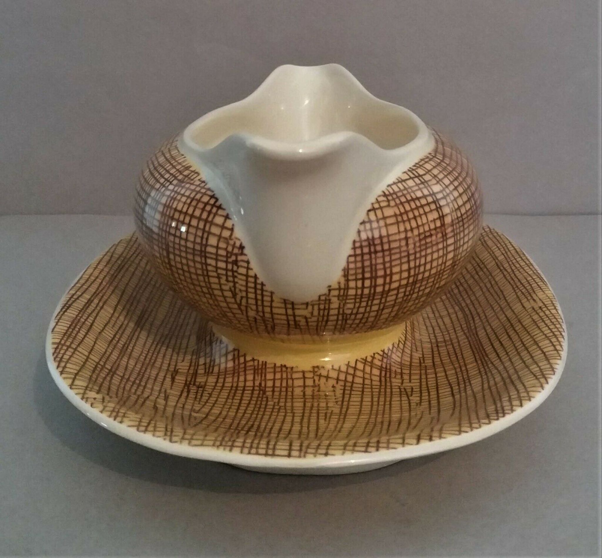 Villeroy and Boch earthenware saucière model Bern 60s