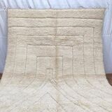 Handmade pure wool rug, size 1.5/2.5 m.