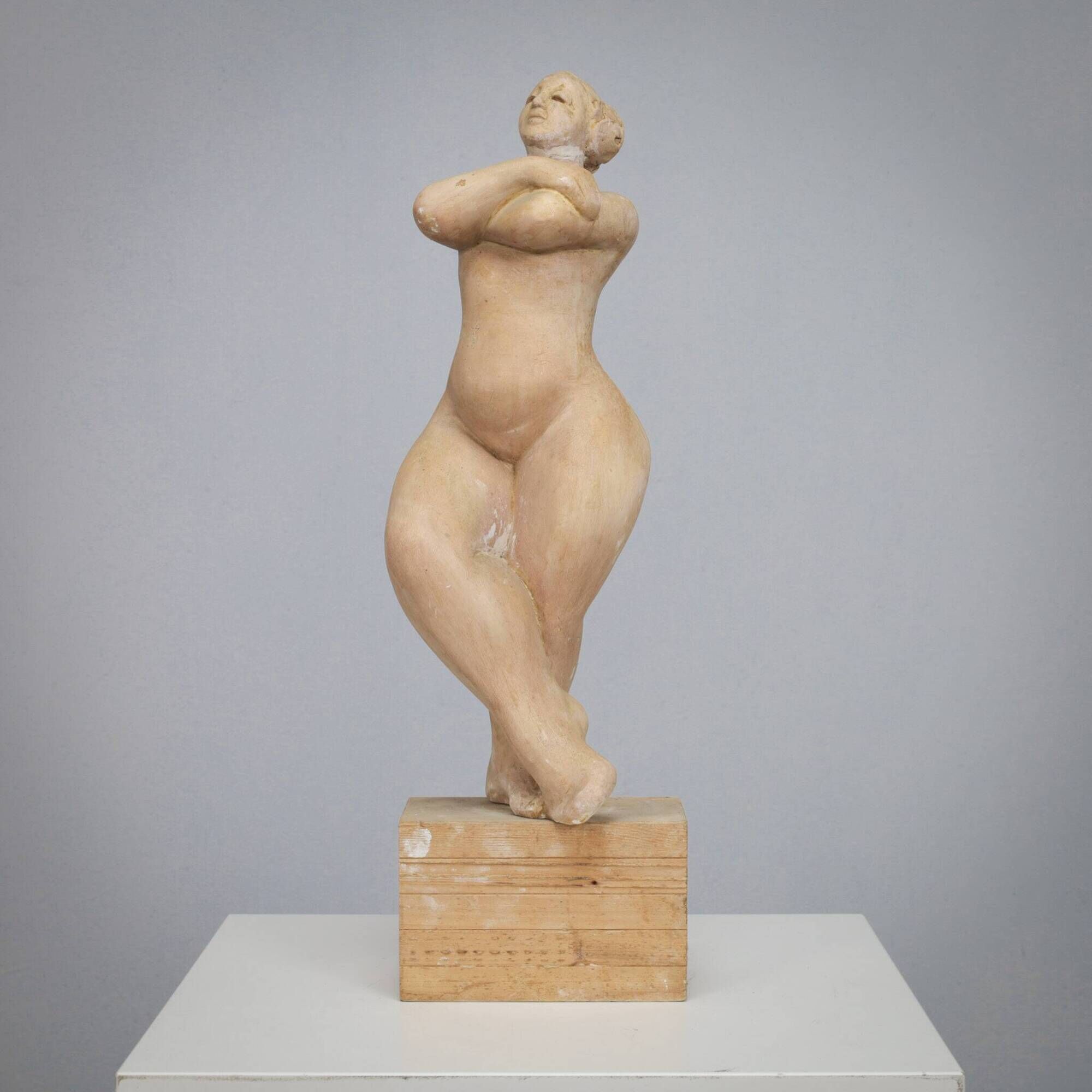 Group of four female sculptures by Francine Govers, Netherlands, 1990s